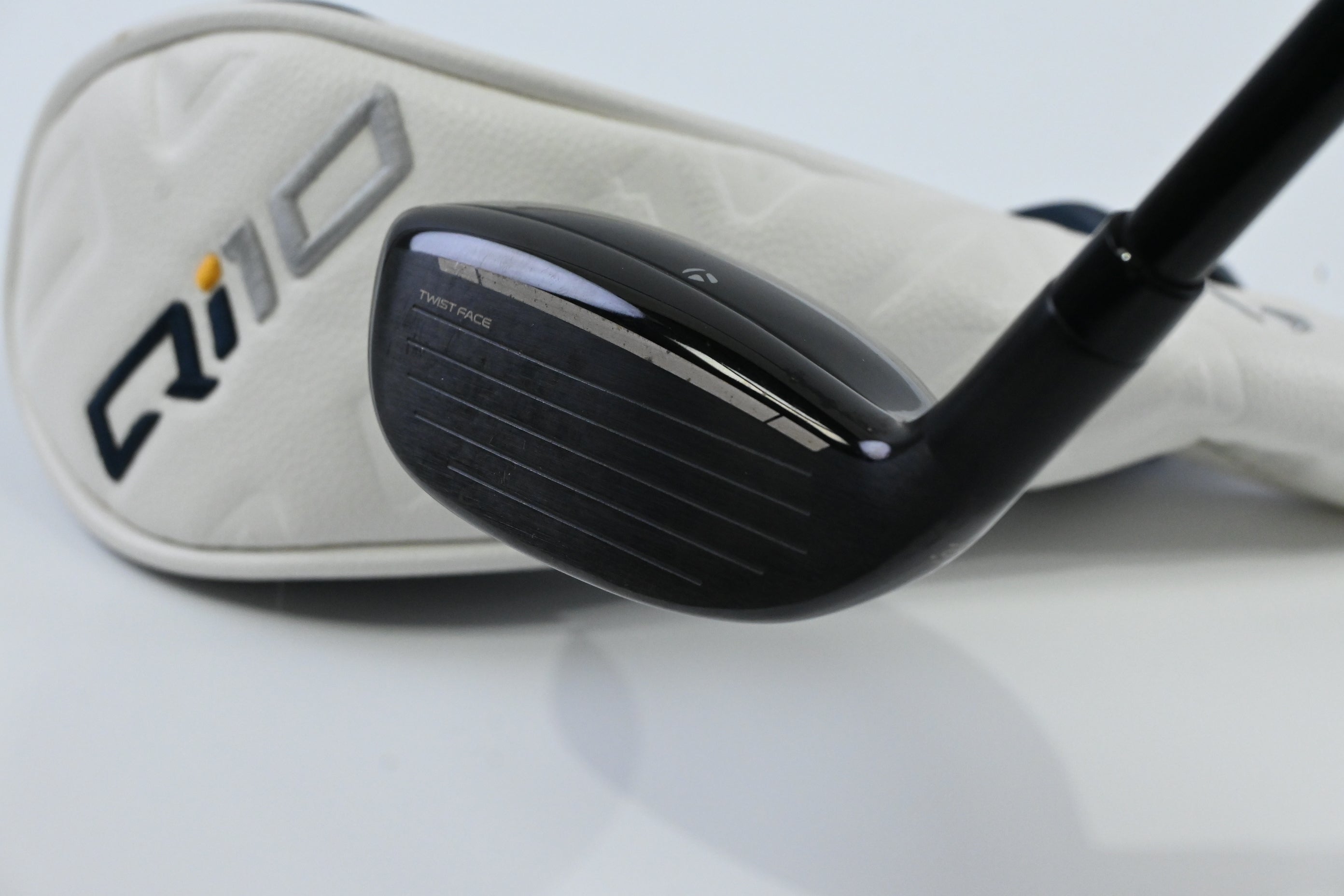 Taylormade Qi10 #4 Hybrid / 22 Degree / X-Flex HZRDUS Gen 4 Black 90 Shaft
