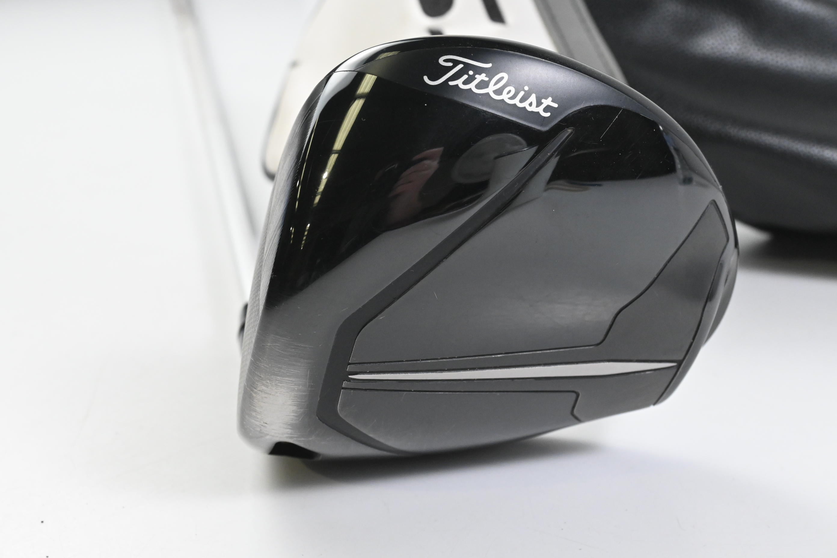 Left Hand Titleist TSR2 Driver / 9 Degree / Senior Flex Fujikura Speeder 565