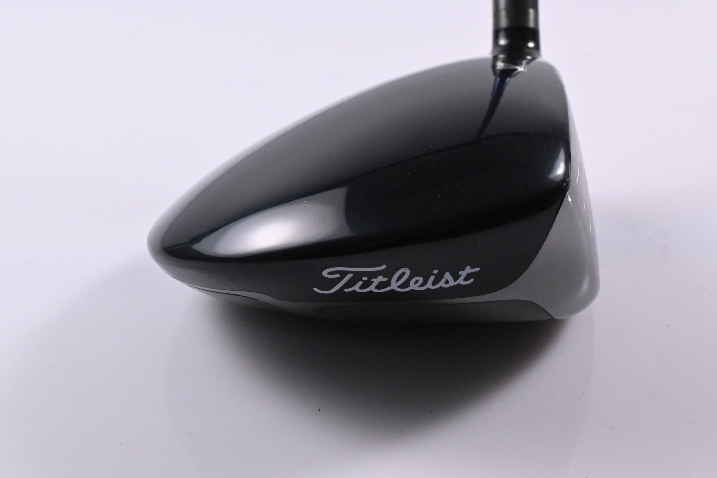 Titleist 910 D2 Driver / 9.5 Degree / Stiff Flex Diamana Kai'li 65 Shaft