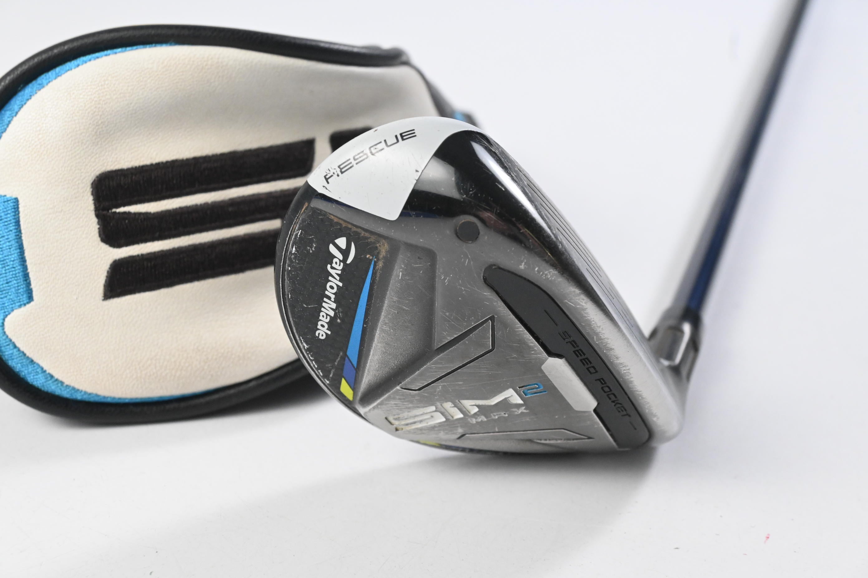 Taylormade SIM2 Max #3 Hybrid / 19 Degree / Regular Flex Fujikura Ventus Blue 6