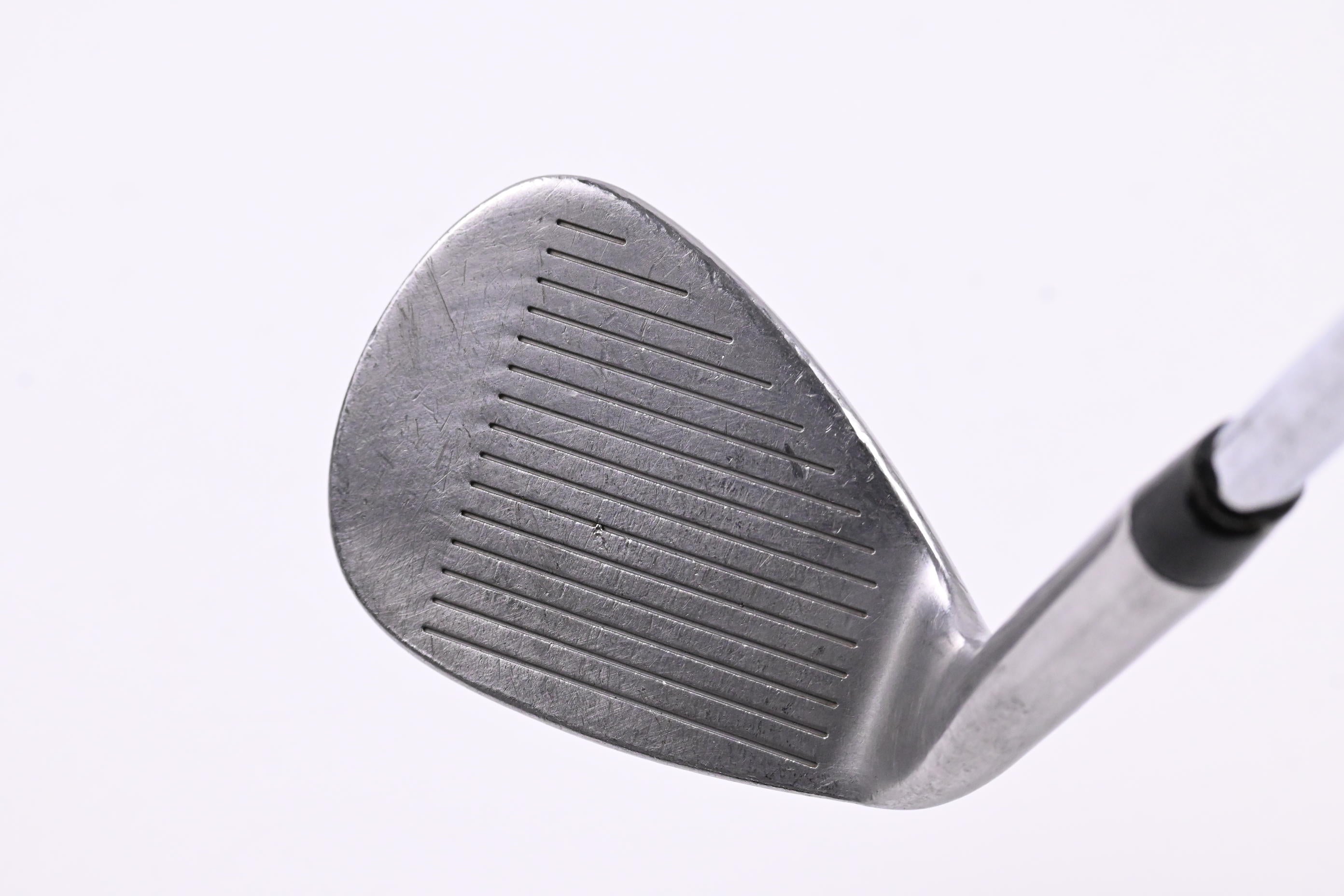 Wilson TW9 Sand Wedge / 56 Degree / Wedge Flex Dynamic Gold Shaft