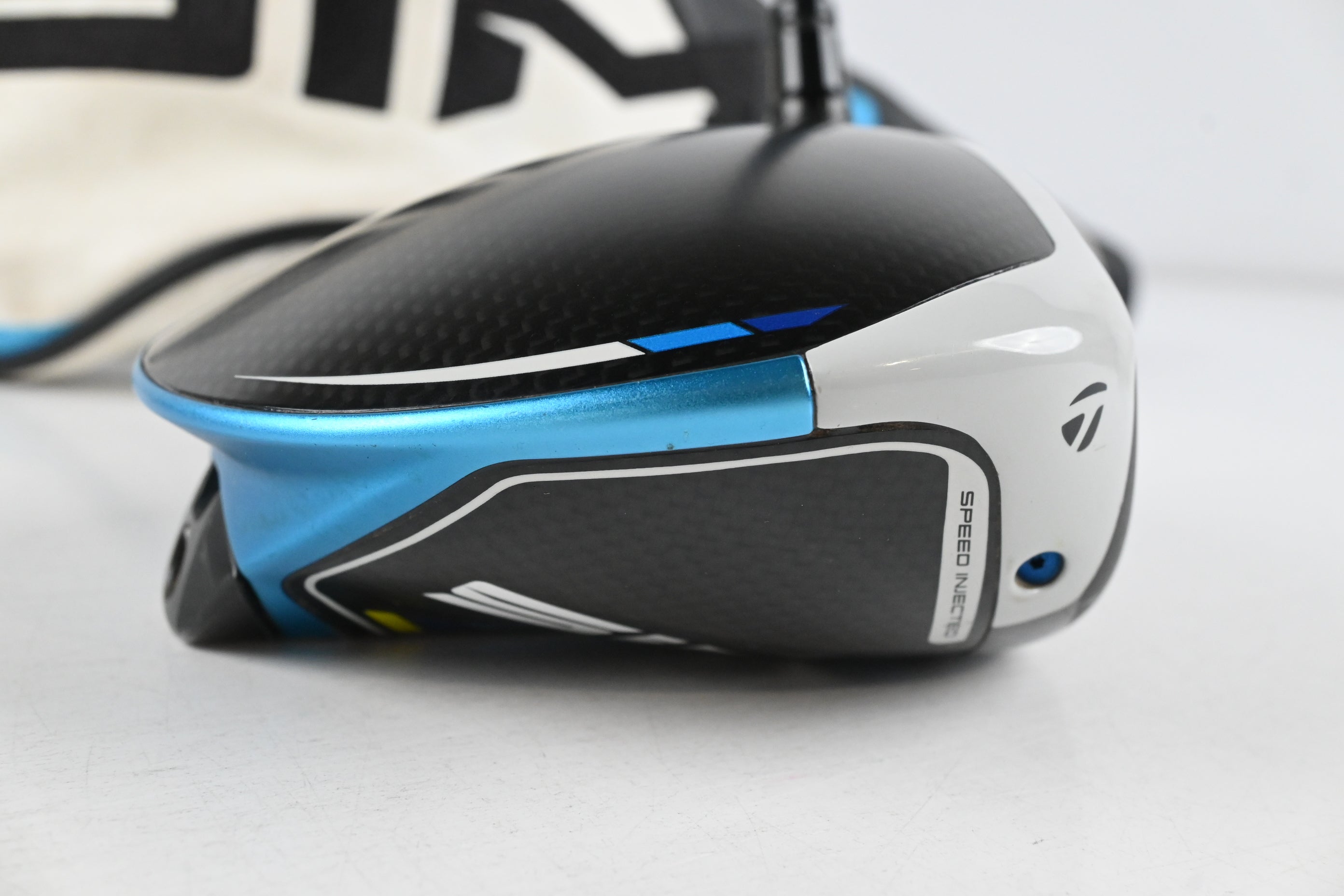 Taylormade SIM2 Max Driver / 9 Degree / Stiff Flex Kai'li Blue 60 Shaft