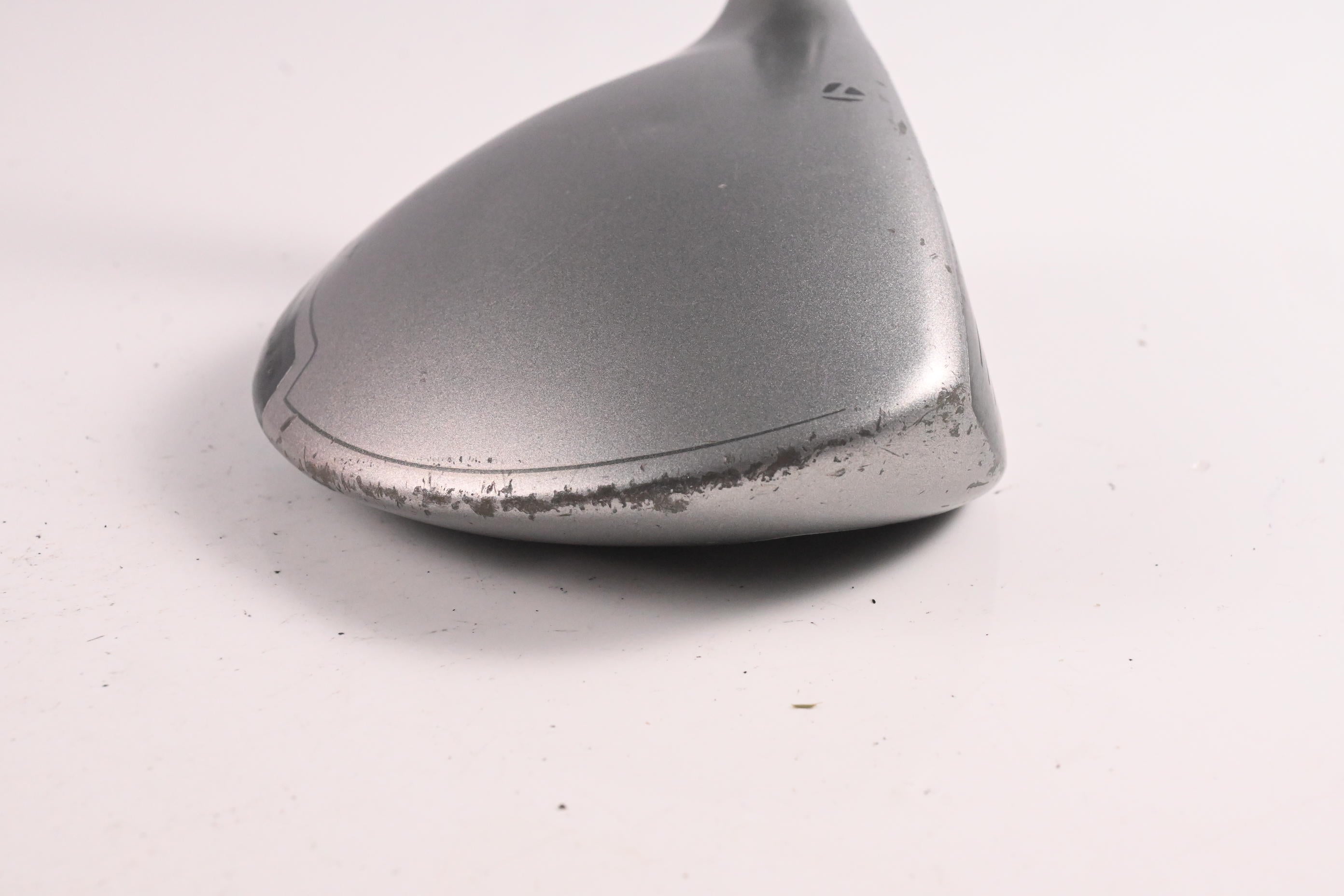 Taylormade SLDR #5 Wood / 18 Degree / Regular Flex Fujikura Speeder665 Shaft