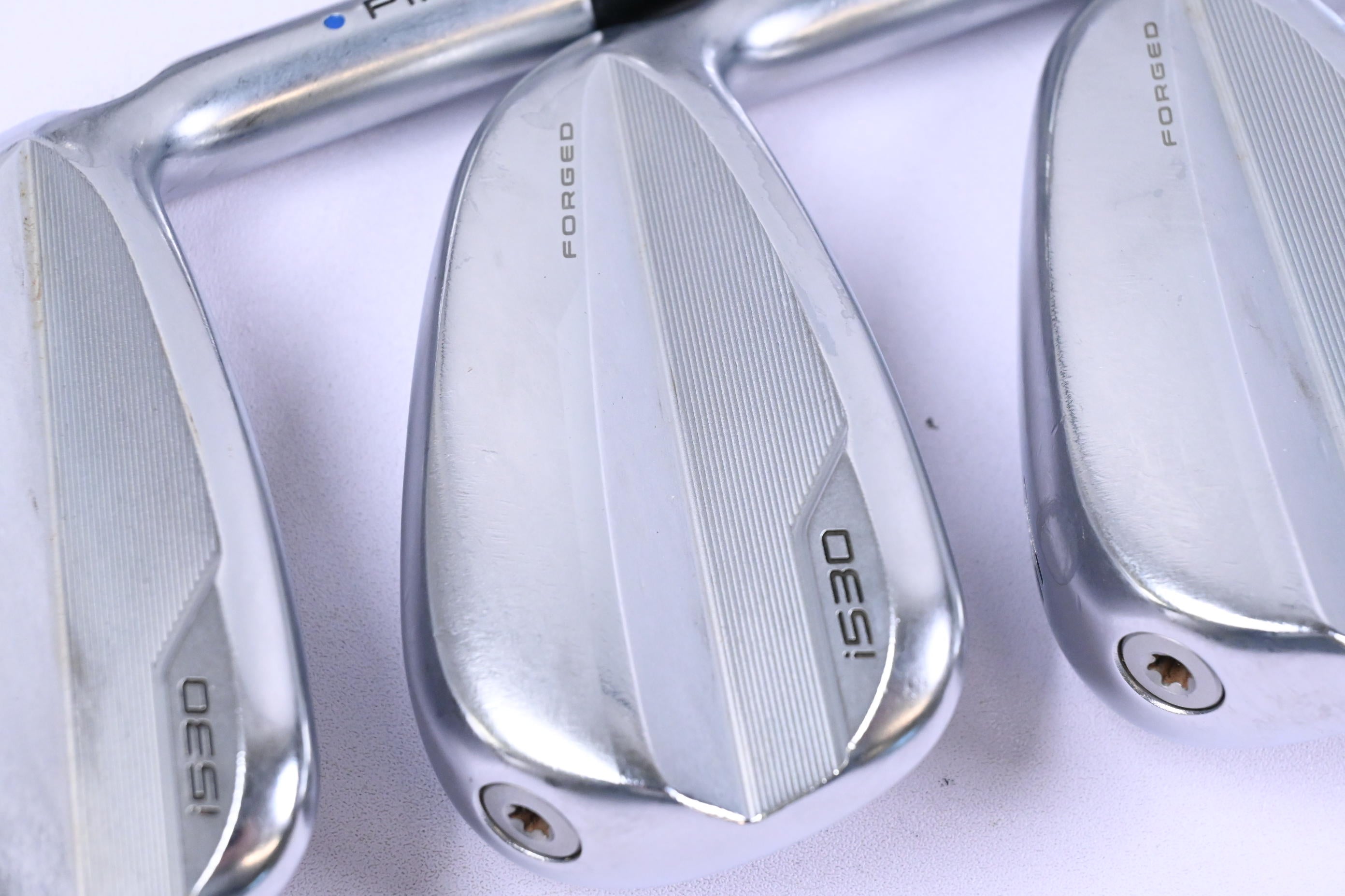 Ping i530 Irons / 5-PW+GW / Blue Dot / Stiff Flex Dynamic Gold Mid 115 Shafts