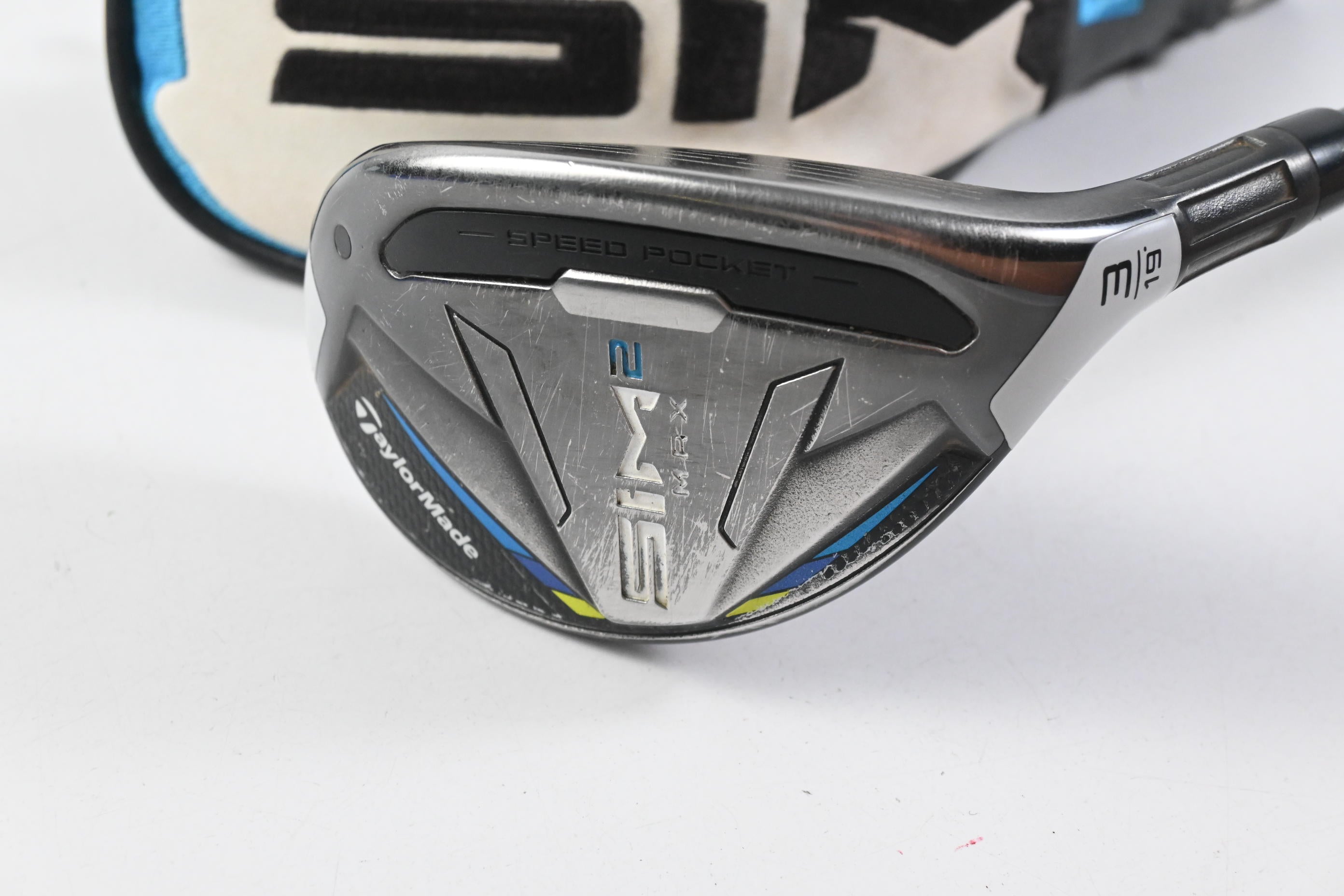 Taylormade SIM2 Max #3 Hybrid / 19 Degree / Regular Flex Fujikura Ventus Blue 6