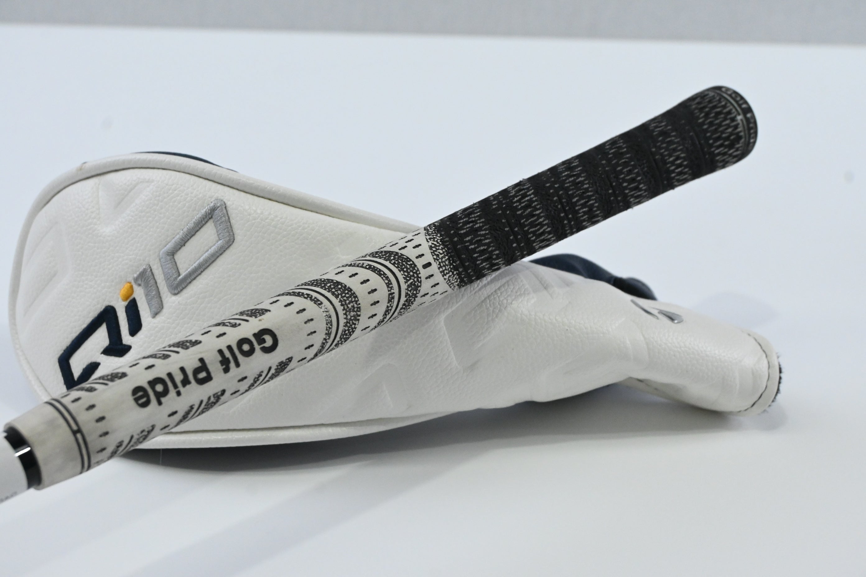 Taylormade Qi10 #4 Hybrid / 22 Degree / X-Flex HZRDUS Gen 4 Black 90 Shaft
