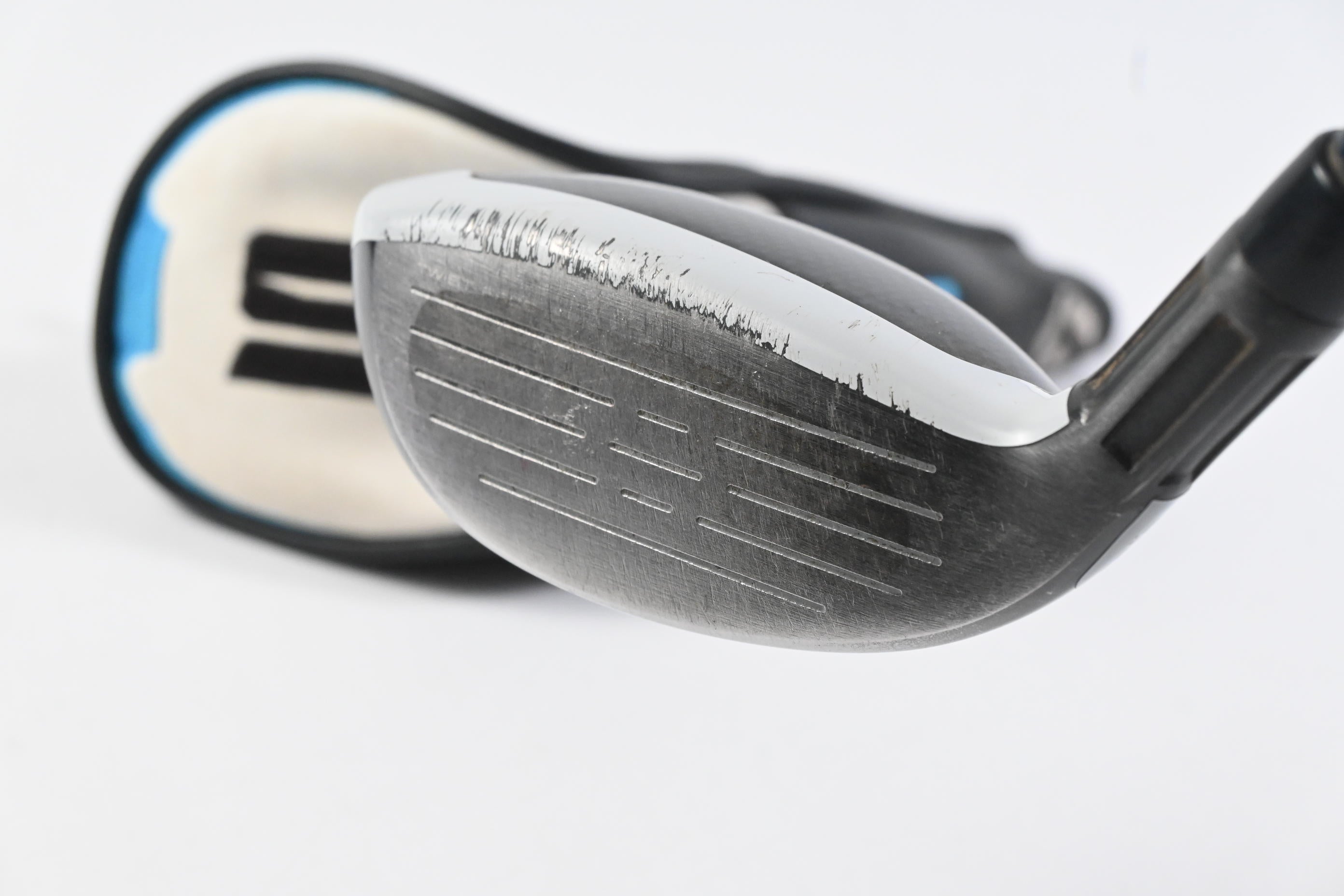 Taylormade SIM2 Max #3 Hybrid / 19 Degree / Regular Flex Fujikura Ventus Blue 6