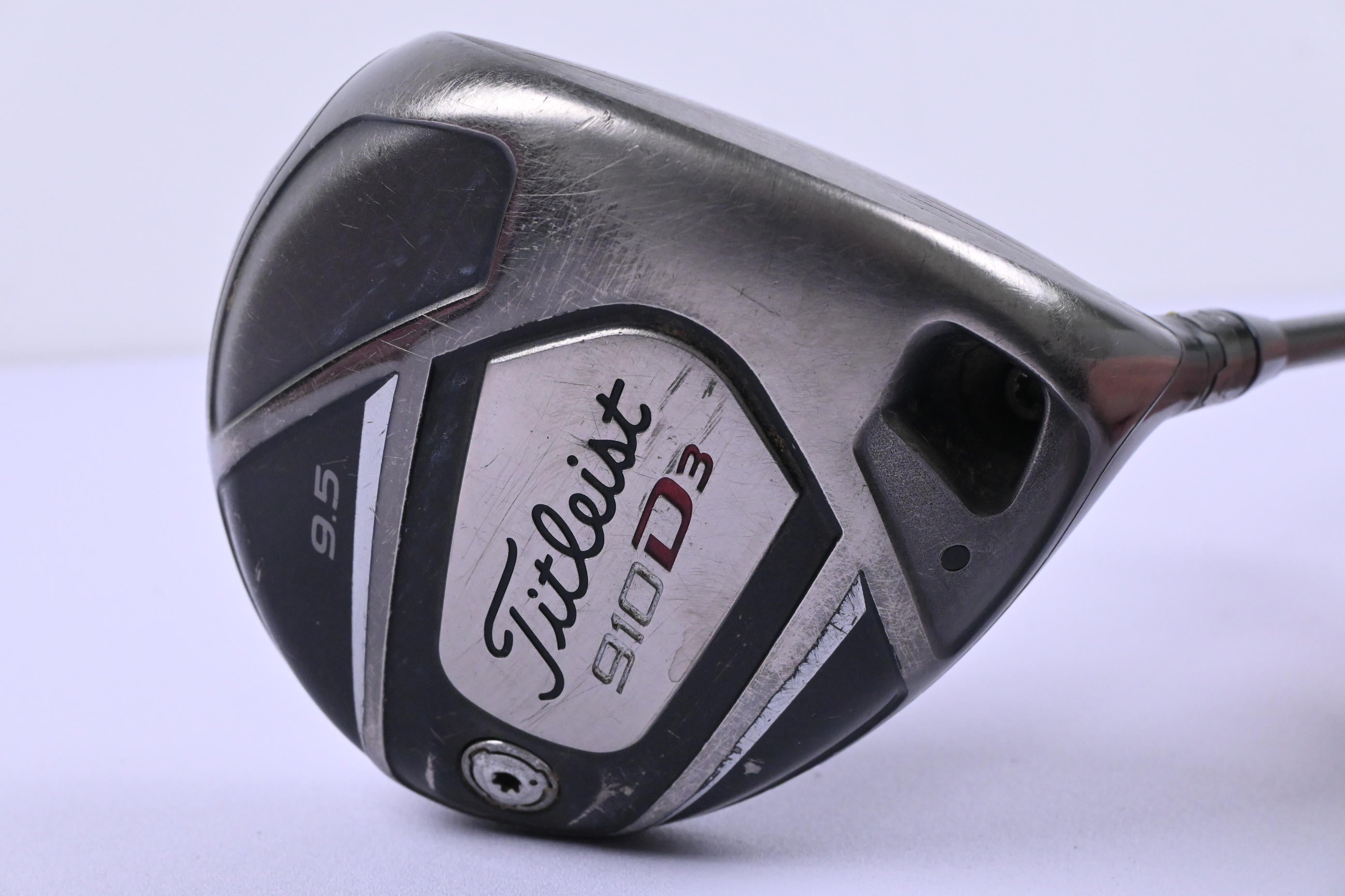Titleist 910 D3 Driver / 9.5 Degree / Stiff Flex Aldila RIP Alpha 60 Shaft