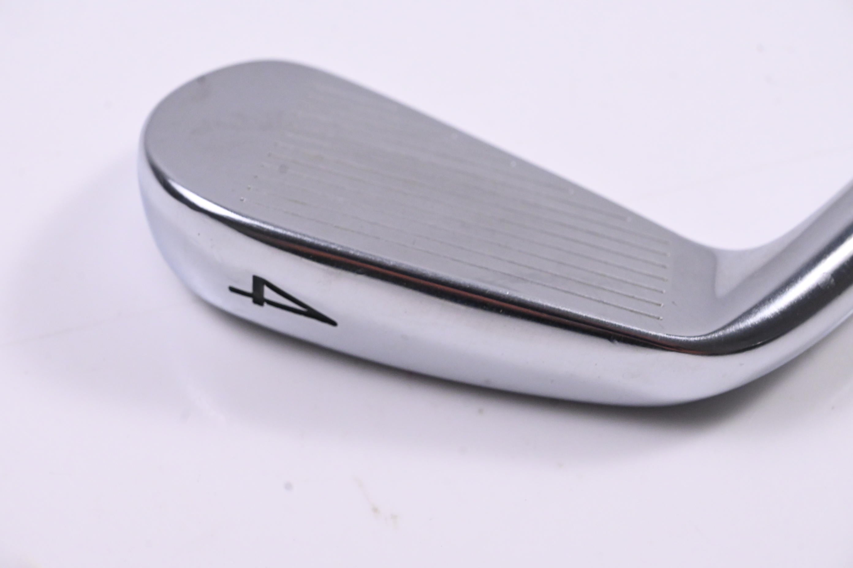 Titleist T100 2019 #4 Iron / 24 Degree / Stiff Flex AMT Tour White S300 Shaft
