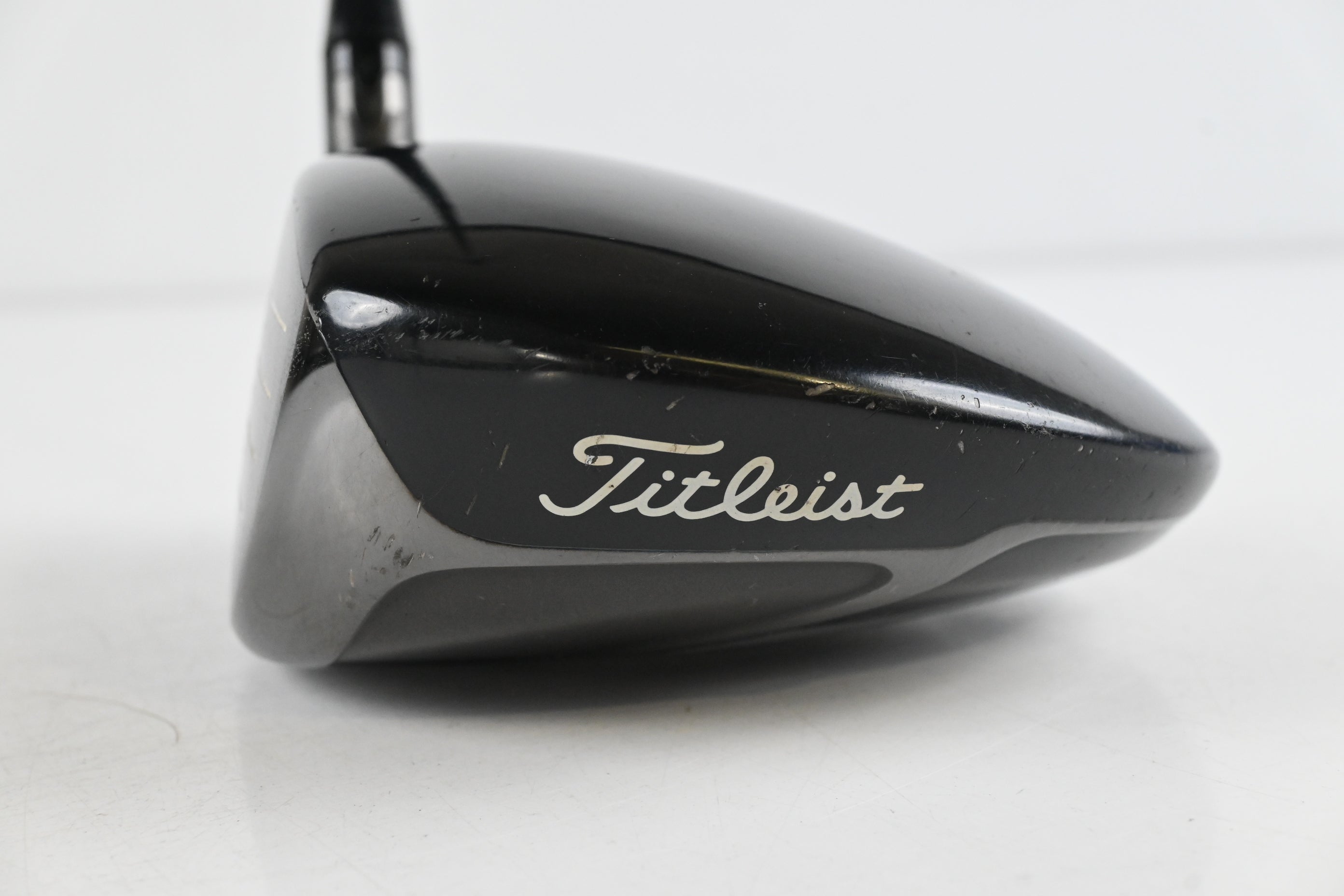 Left Hand Titleist 910 D2 Driver / 9 Degree / Stiff Flex Diamana 'ahinha