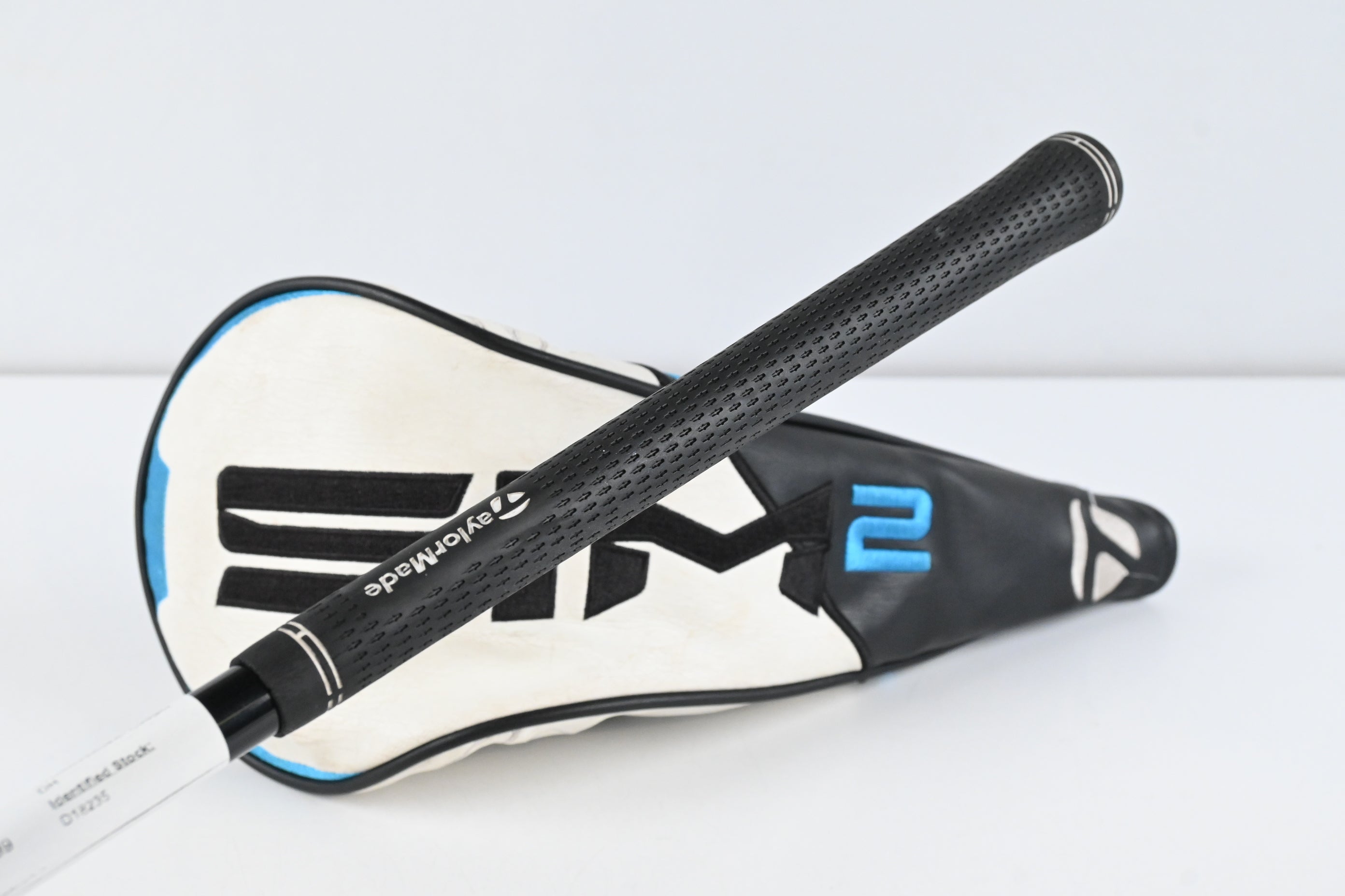 Taylormade SIM2 Max Driver / 9 Degree / Stiff Flex Kai'li Blue 60 Shaft