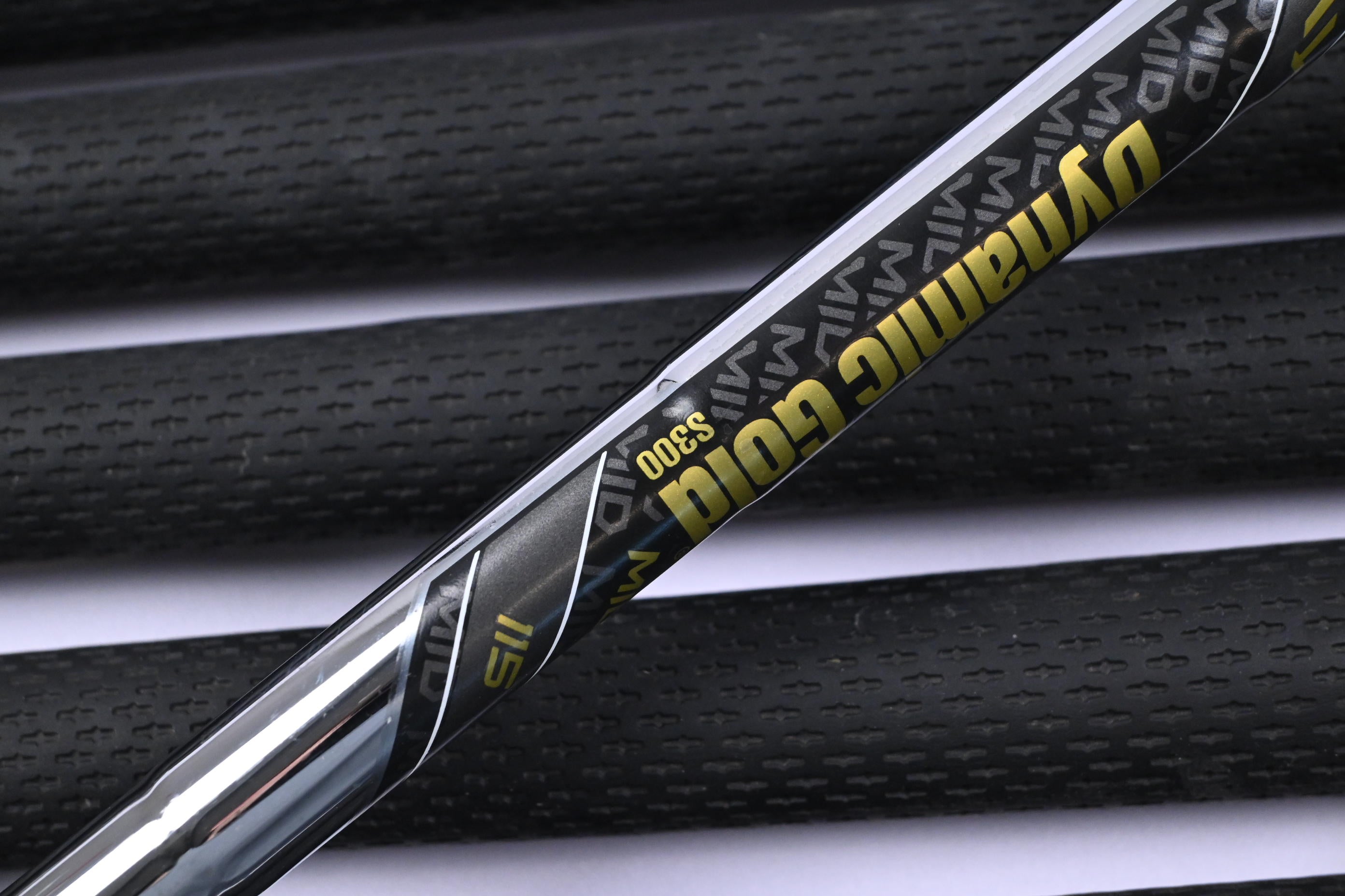Ping i530 Irons / 5-PW+GW / Blue Dot / Stiff Flex Dynamic Gold Mid 115 Shafts
