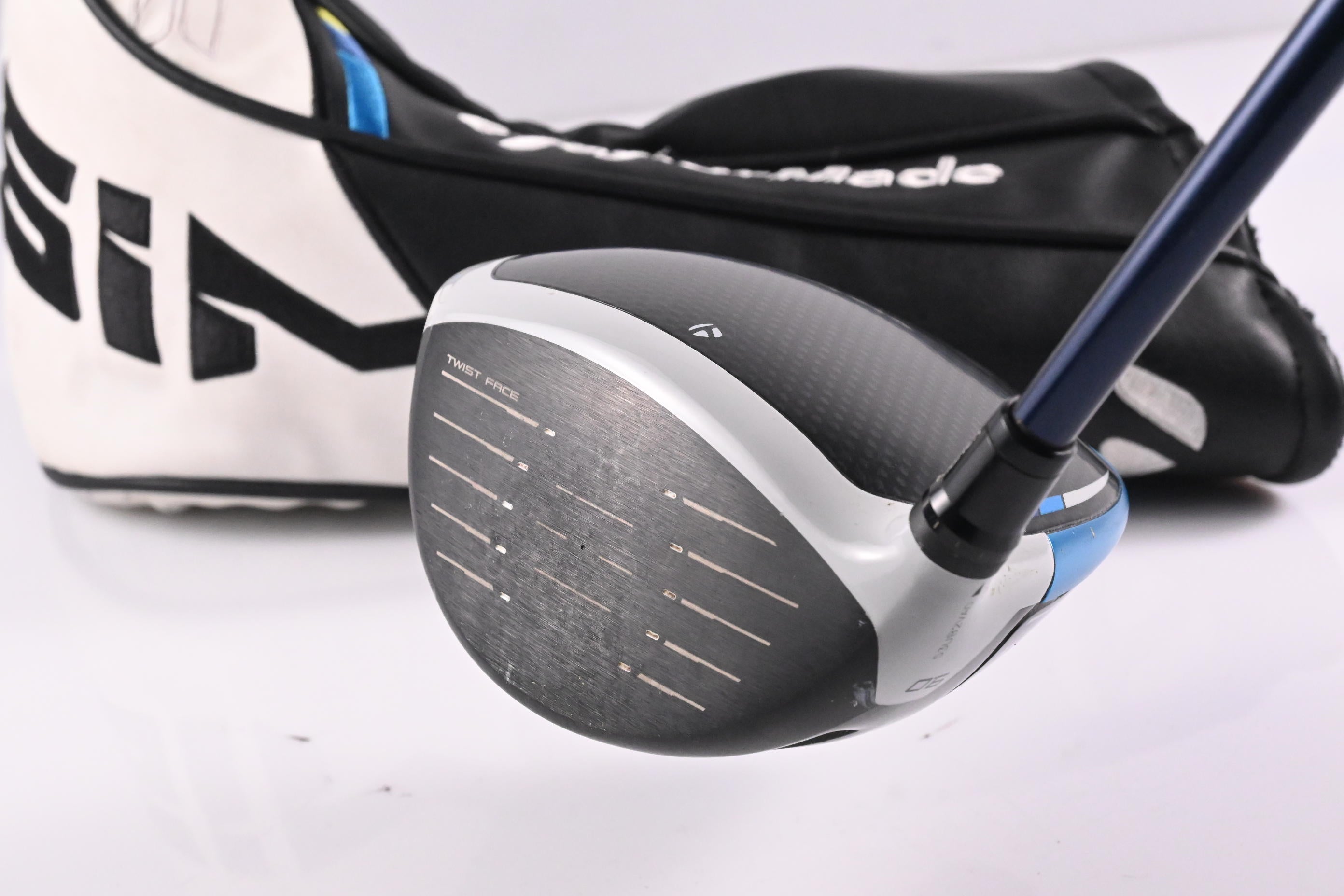 Taylormade SIM2 Max Driver / 9 Degree / Stiff Flex Fujikura Ventus Blue 5 Shaft