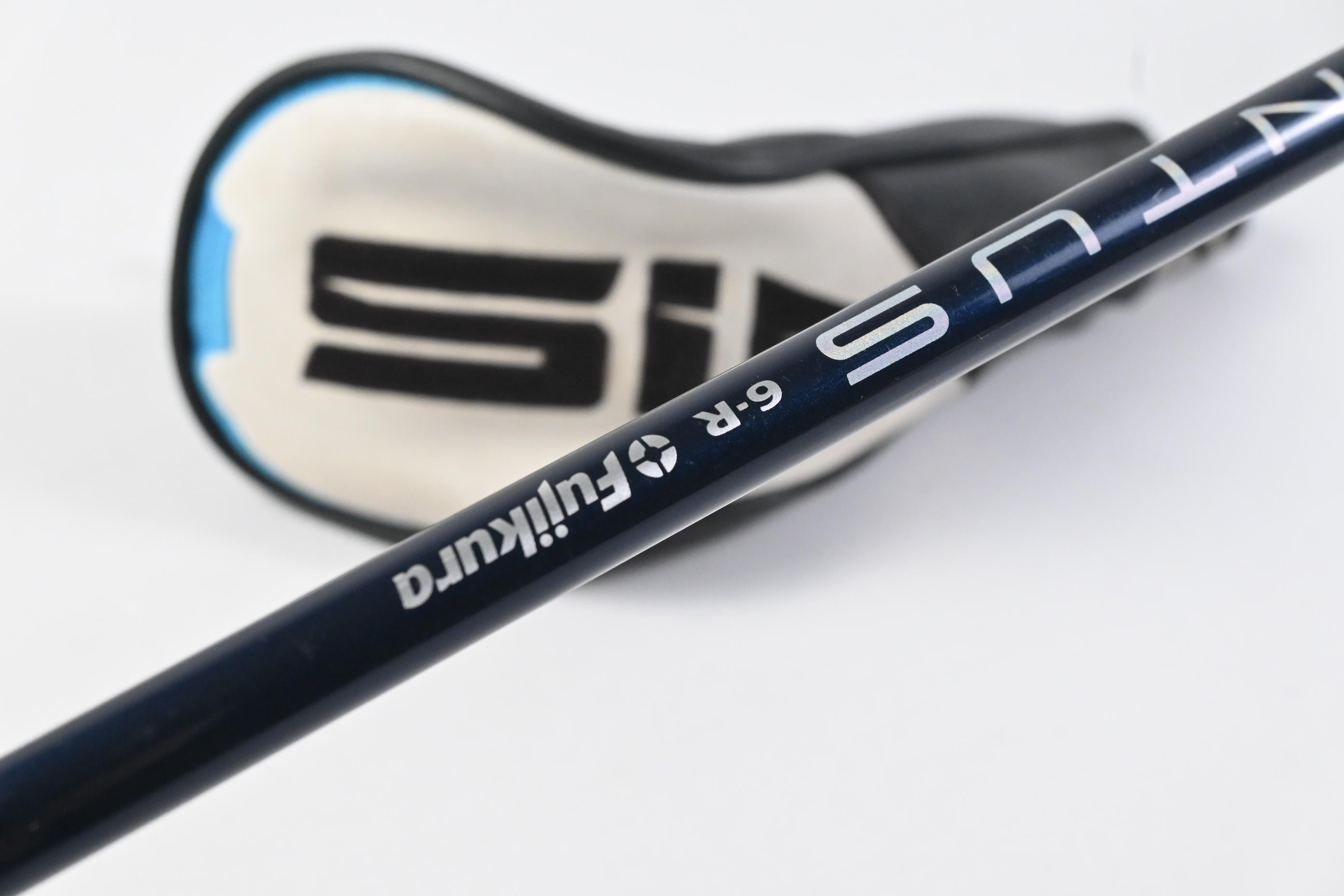 Taylormade SIM2 Max #3 Hybrid / 19 Degree / Regular Flex Fujikura Ventus Blue 6