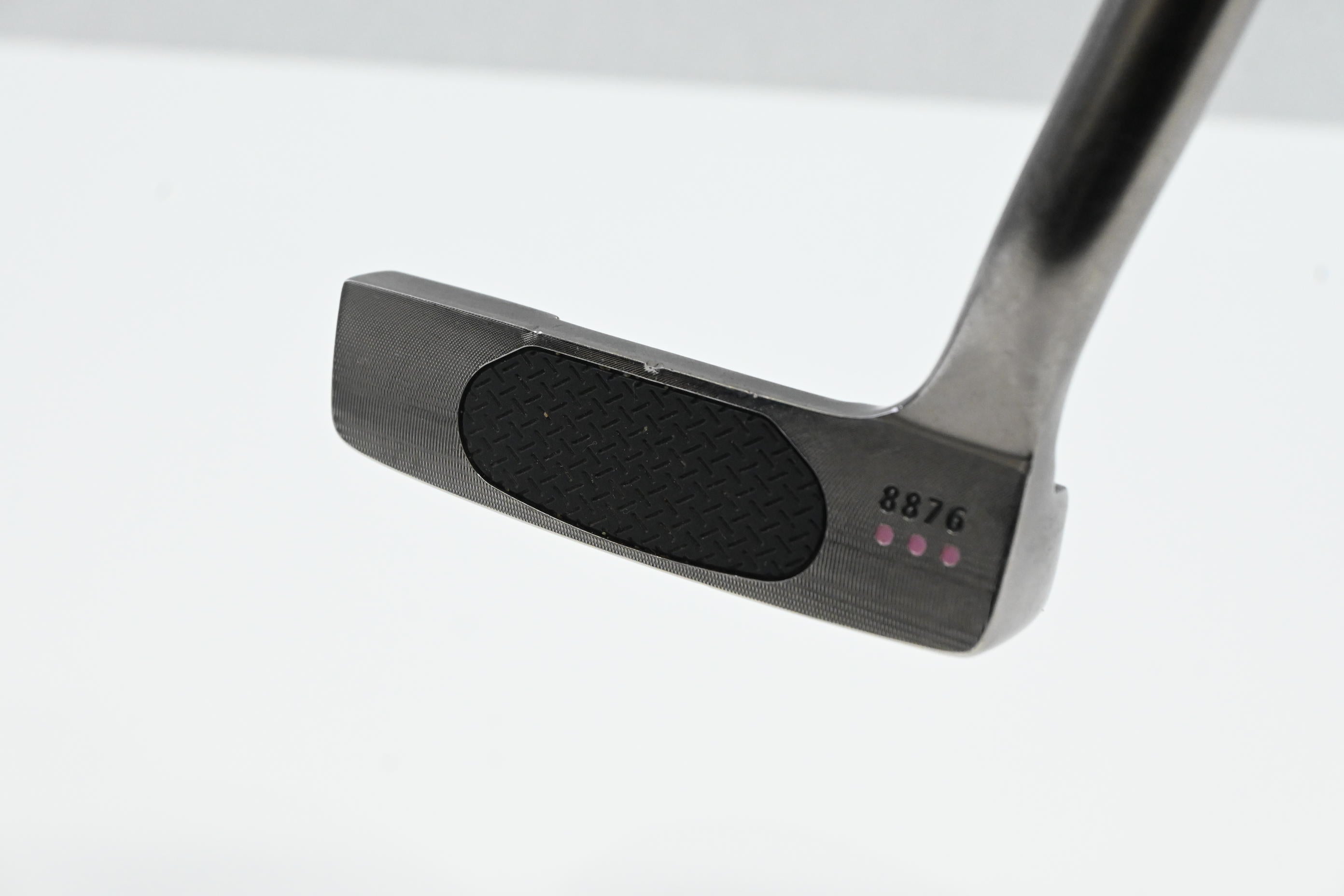 Ladies Wilson 8800 Series Luxe Putter / 32 Inch