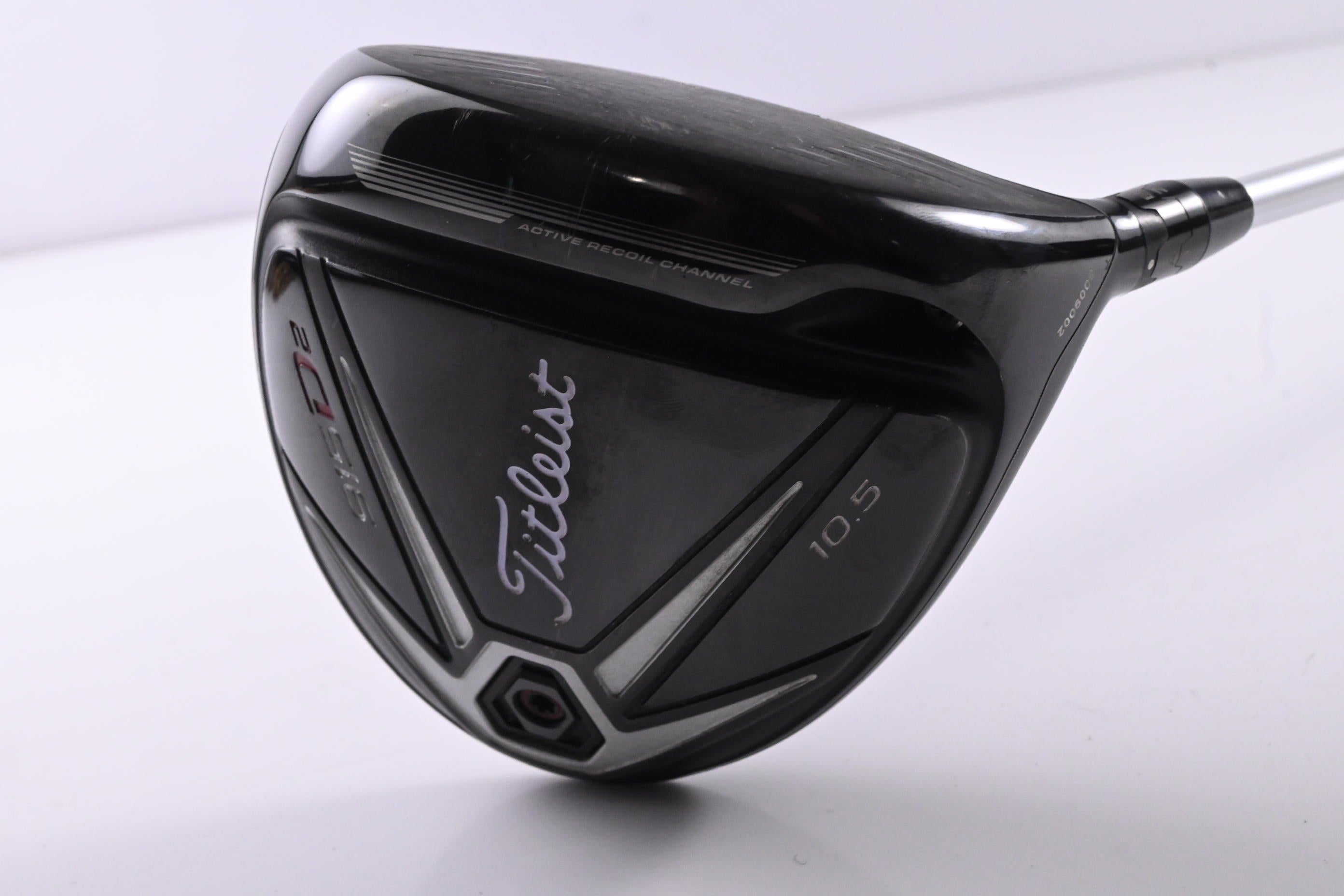 Titleist 915 D2 Driver / 10.5 Degree / Regular Flex Aldila Rogue 70 Shaft