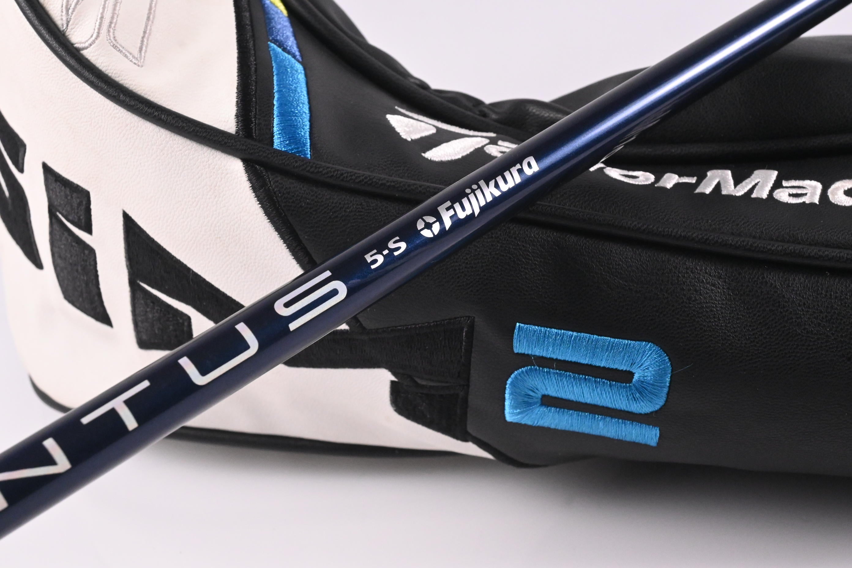 Taylormade SIM2 Max Driver / 9 Degree / Stiff Flex Fujikura Ventus Blue 5 Shaft