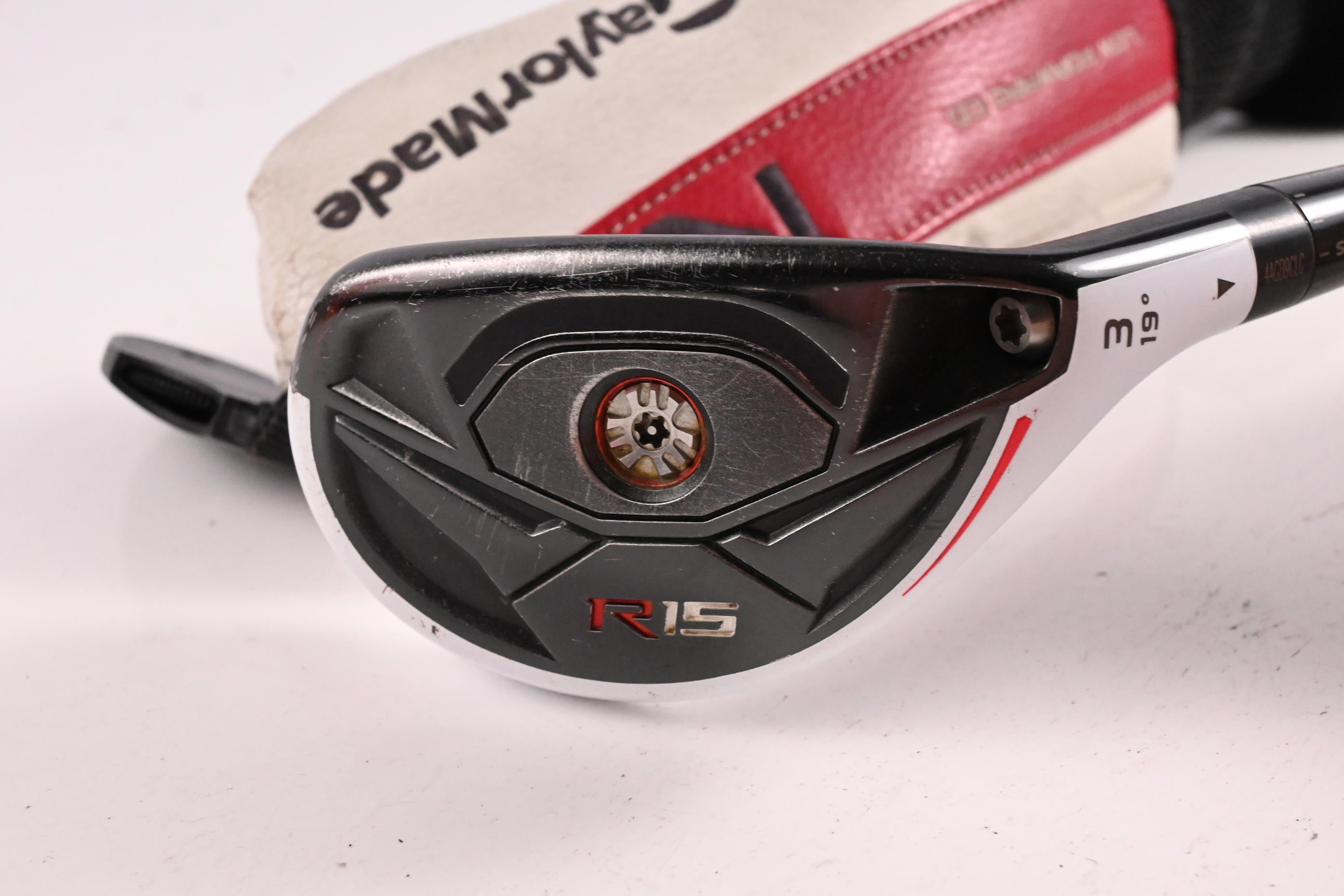 Taylormade R15 #3 Hybrid / 19 Degree / Regular Flex Fujikura Speeder 77 Shaft