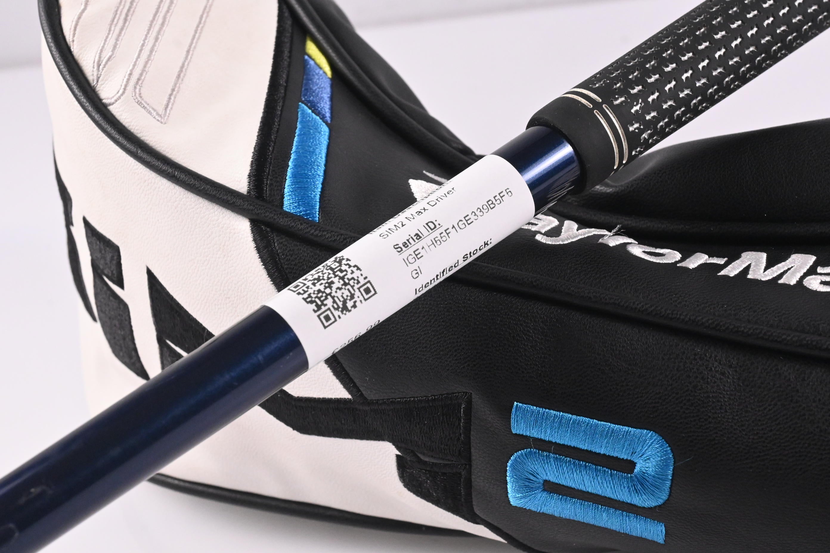 Taylormade SIM2 Max Driver / 9 Degree / Stiff Flex Fujikura Ventus Blue 5 Shaft