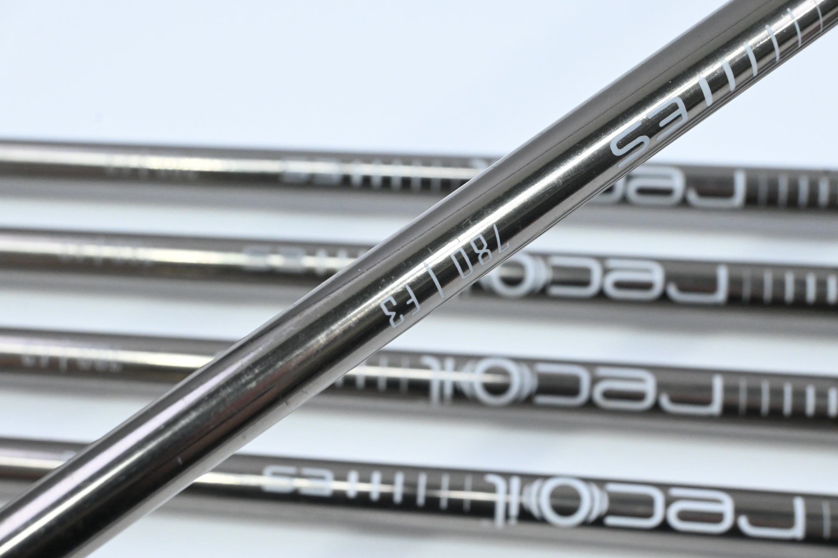 Ping G700 Irons / 7-PW+UW+SW / Blue Dot / Regular Flex UST Recoil ES 780 Shafts