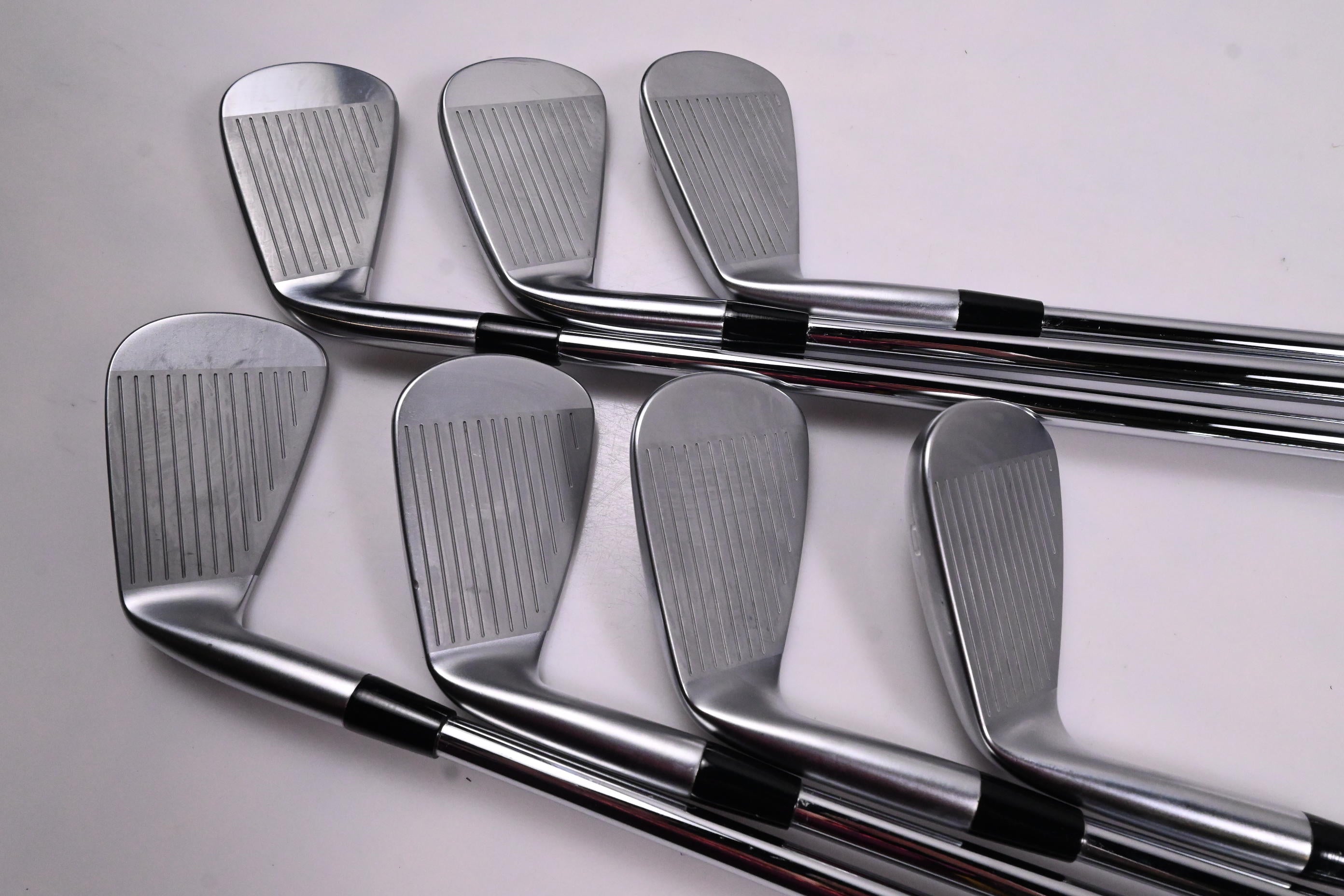 Mizuno Pro M-15/S-3 Irons / 4-PW / X-Flex N.S.Pro Modus³ Tour 120 Shafts