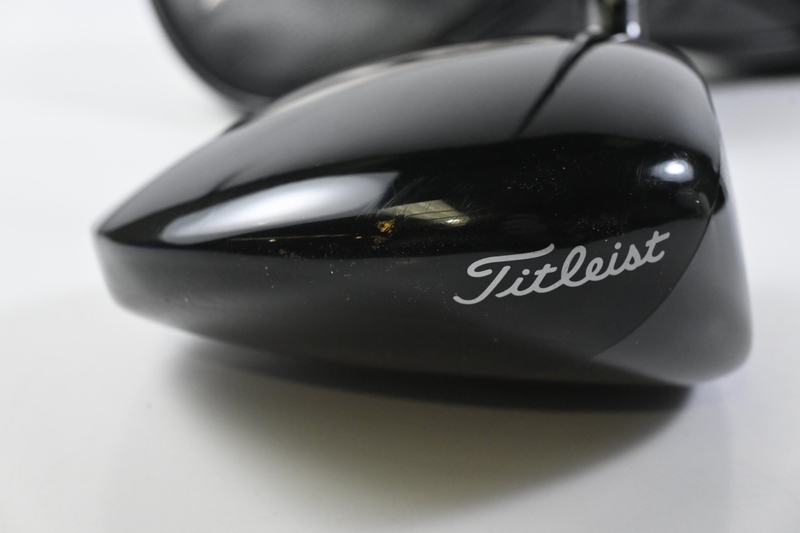 Titleist GT2 Driver / 10 Degree / Regular Flex Kuro Kage Black Series 55 Shaft