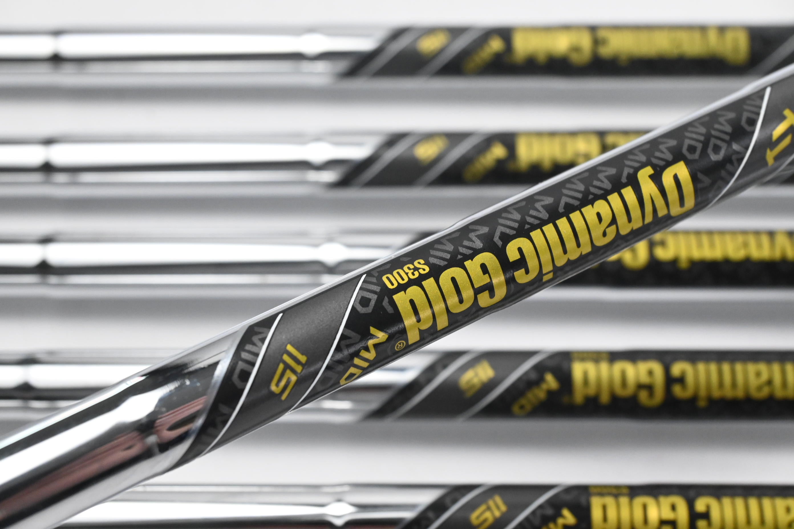 Mizuno Pro 243 Irons / 4-PW / Stiff Flex Dynamic Gold S300 MID 115 Shafts