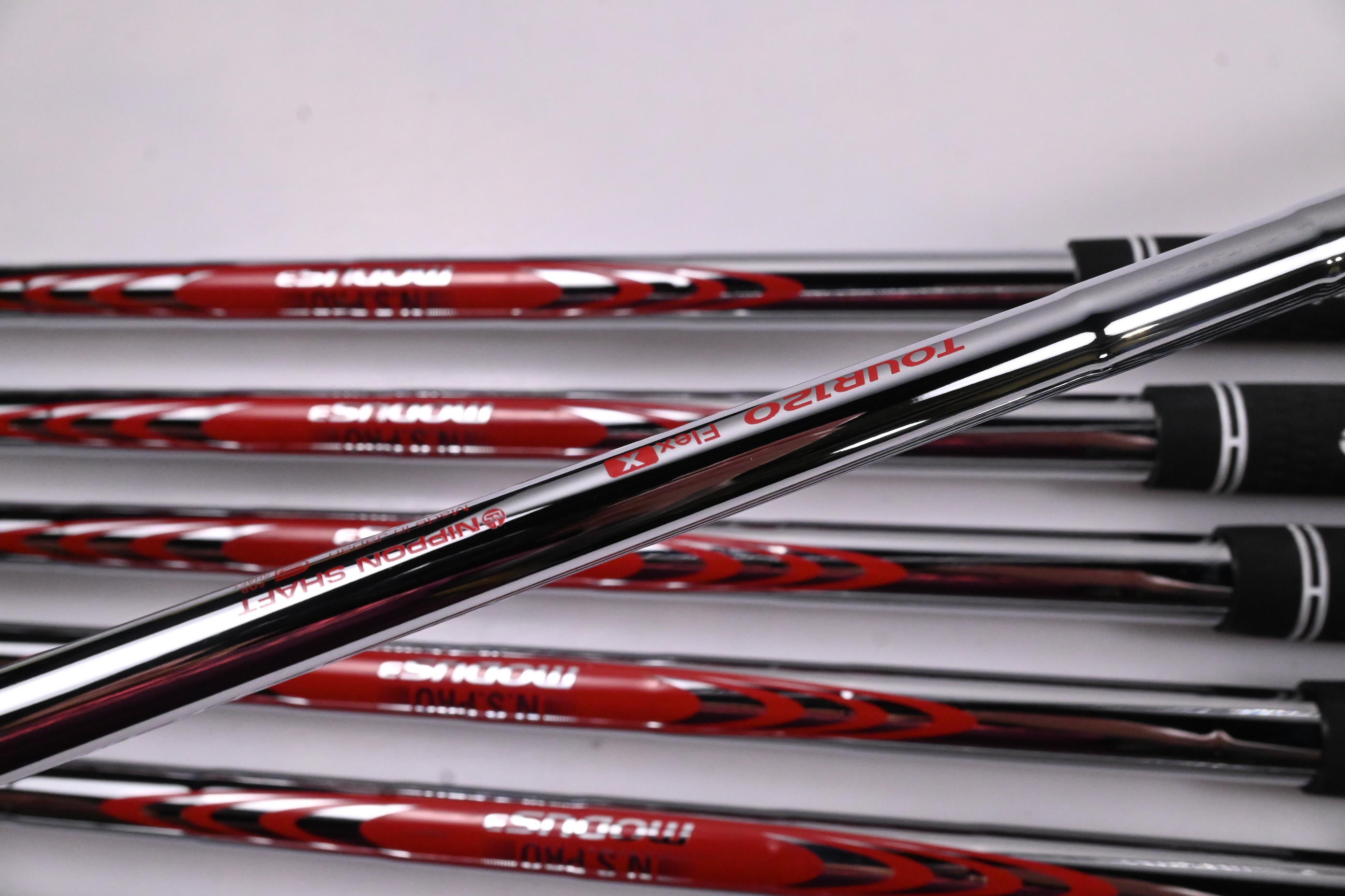 Mizuno Pro M-15/S-3 Irons / 4-PW / X-Flex N.S.Pro Modus³ Tour 120 Shafts
