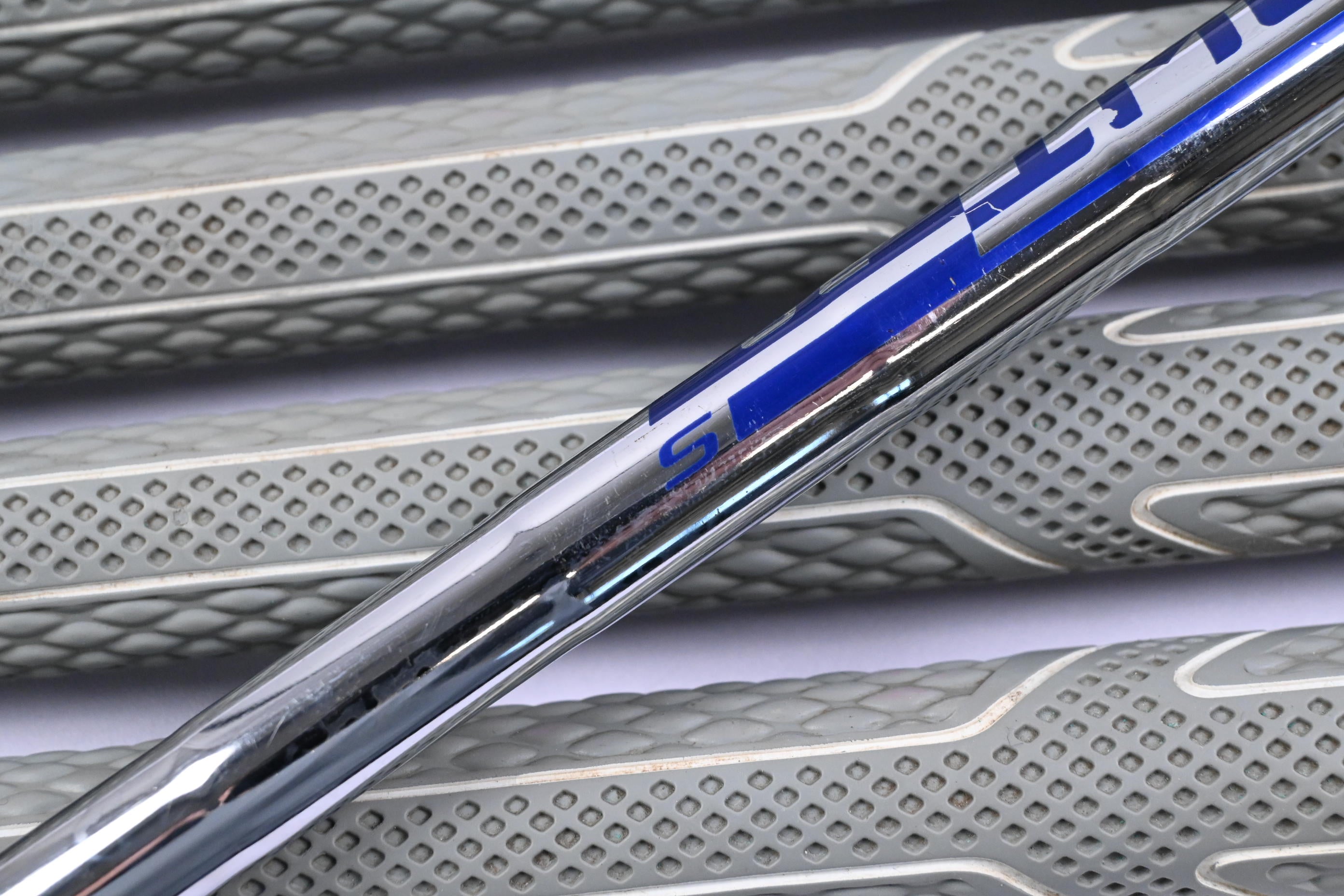 Ping i200 Irons / 5-PW / Silver Dot / Stiff Flex Ping AWT 2.0 Shafts