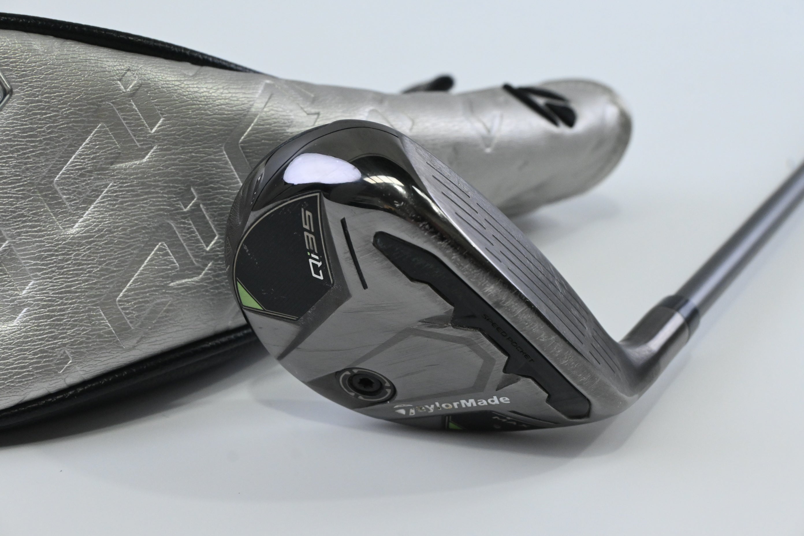 Taylormade Qi35 Max #3 Hybrid / 20 Degree / Stiff Flex Fujikura AirSpeeder 60