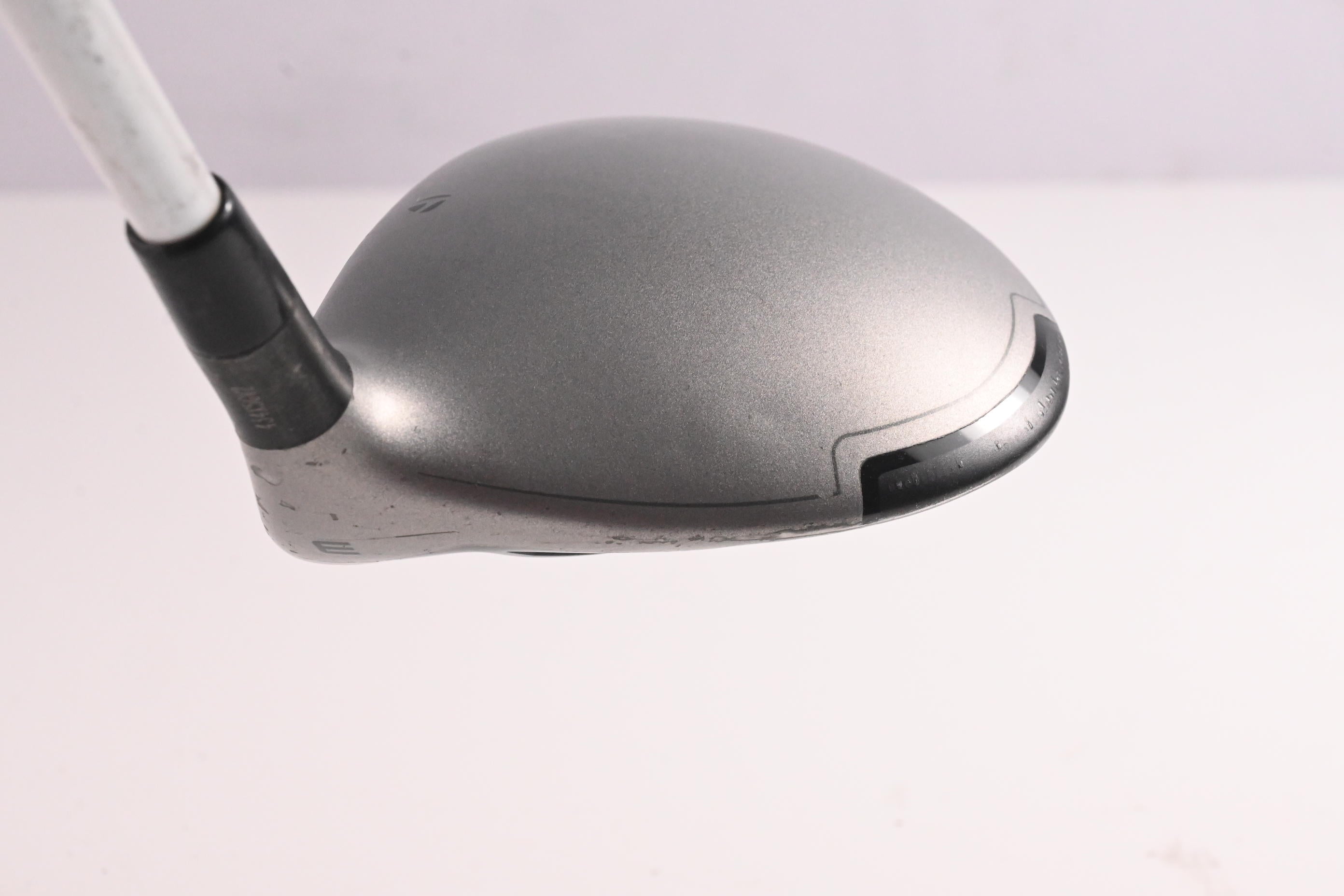 Taylormade SLDR #3 Wood / 15 Degree / Regular Flex Fujikura Speeder665 Shaft
