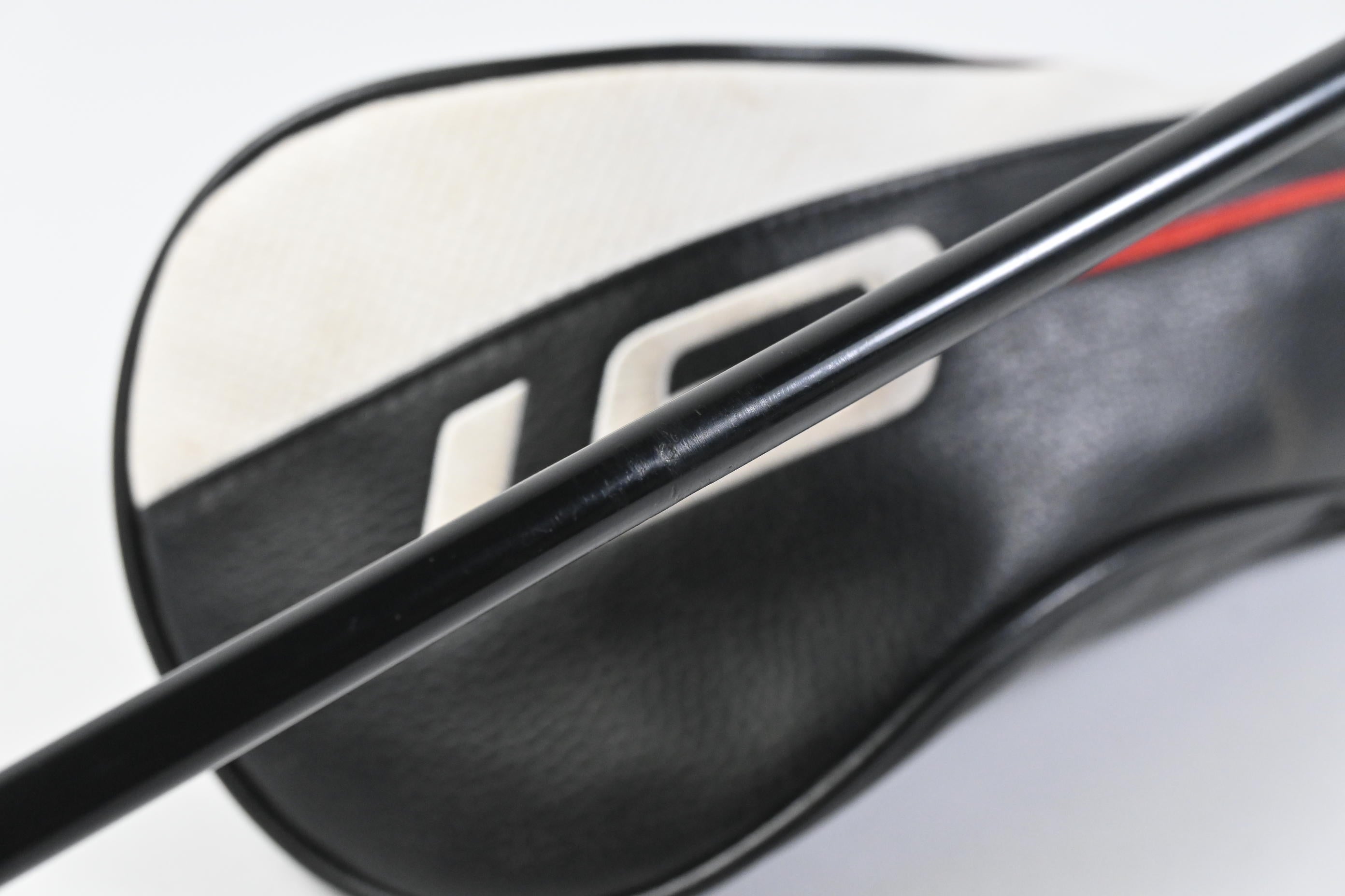 Titleist GT2 Driver / 10 Degree / Regular Flex Kuro Kage Black Series 55 Shaft