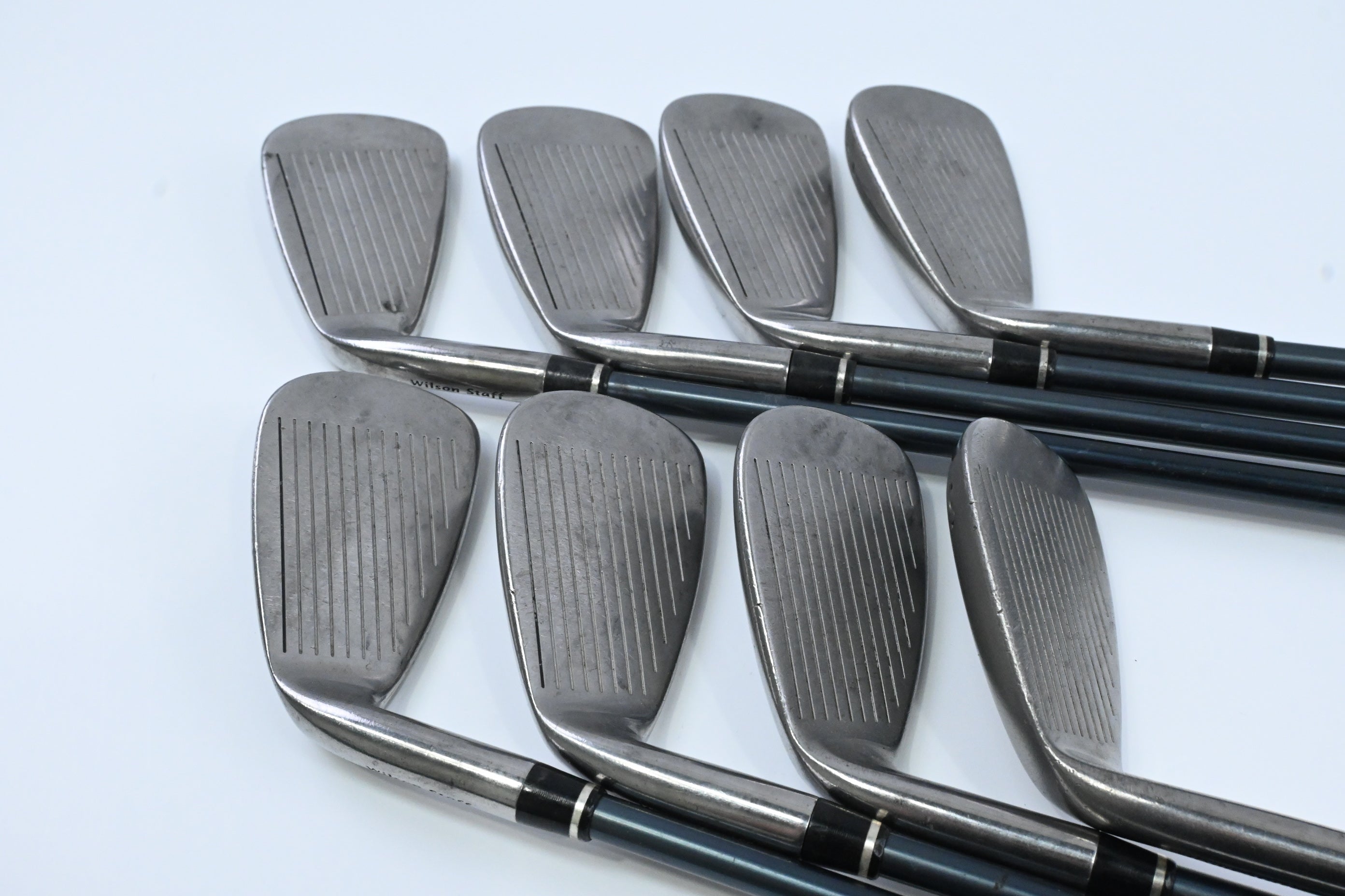 Wilson Di6 Irons / 4-PW+SW / Regular Flex UST Nanotech 75 Shafts