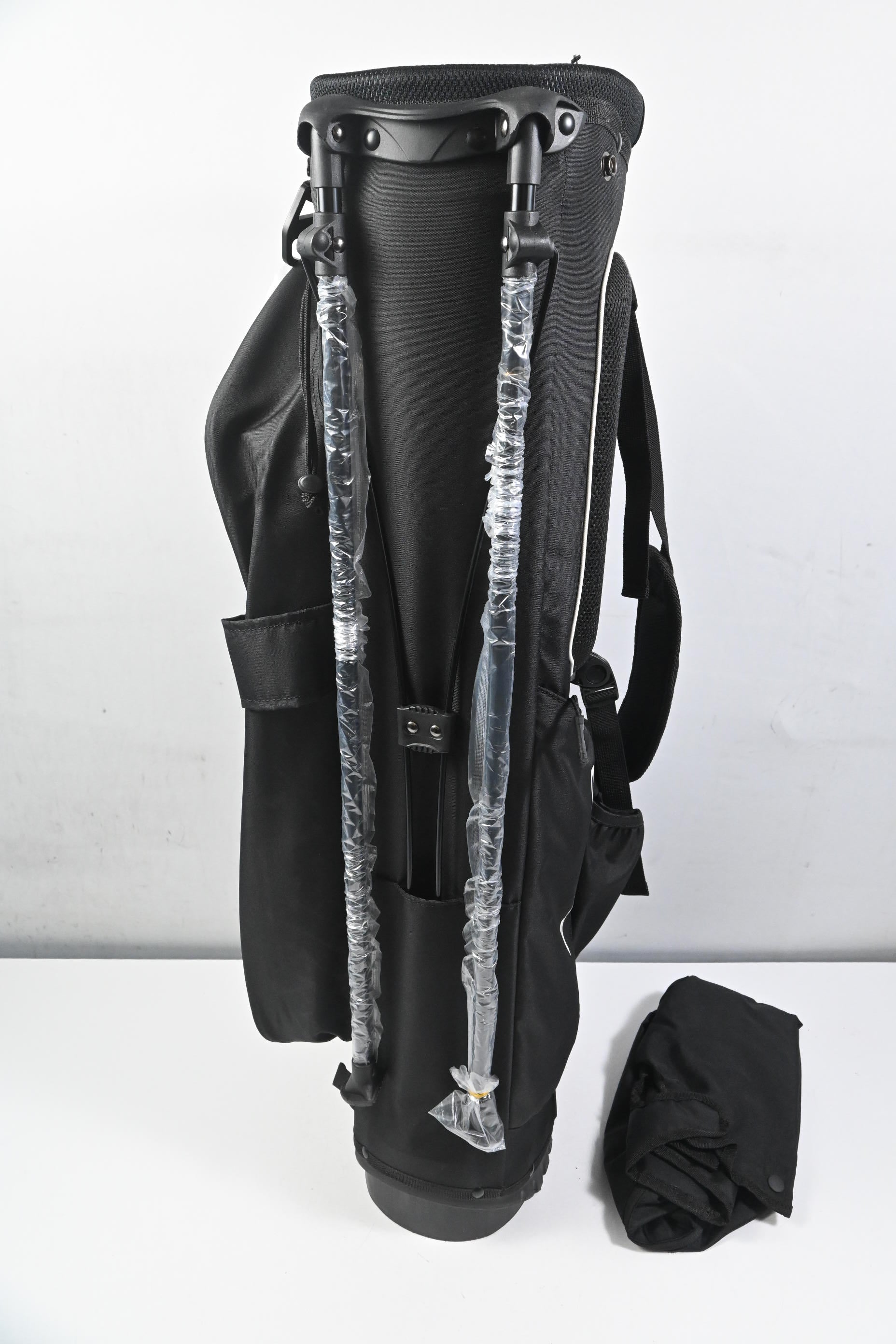Cobra Ultralight 2 Stand Bag / 3-Way Divider / Black, White