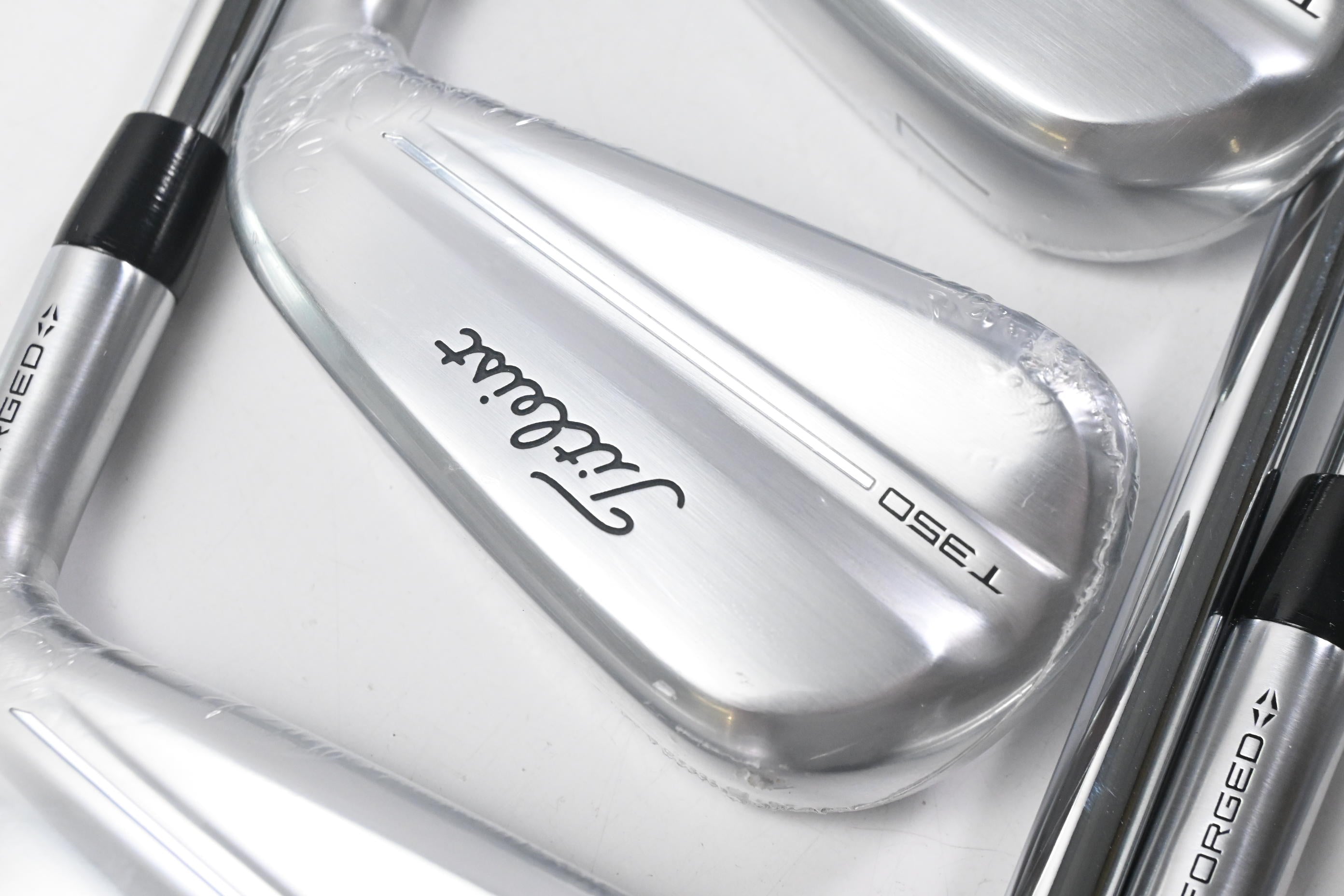 Titleist T350 2025 Irons / 5-PW+GW / Stiff Flex AMT Red Shafts