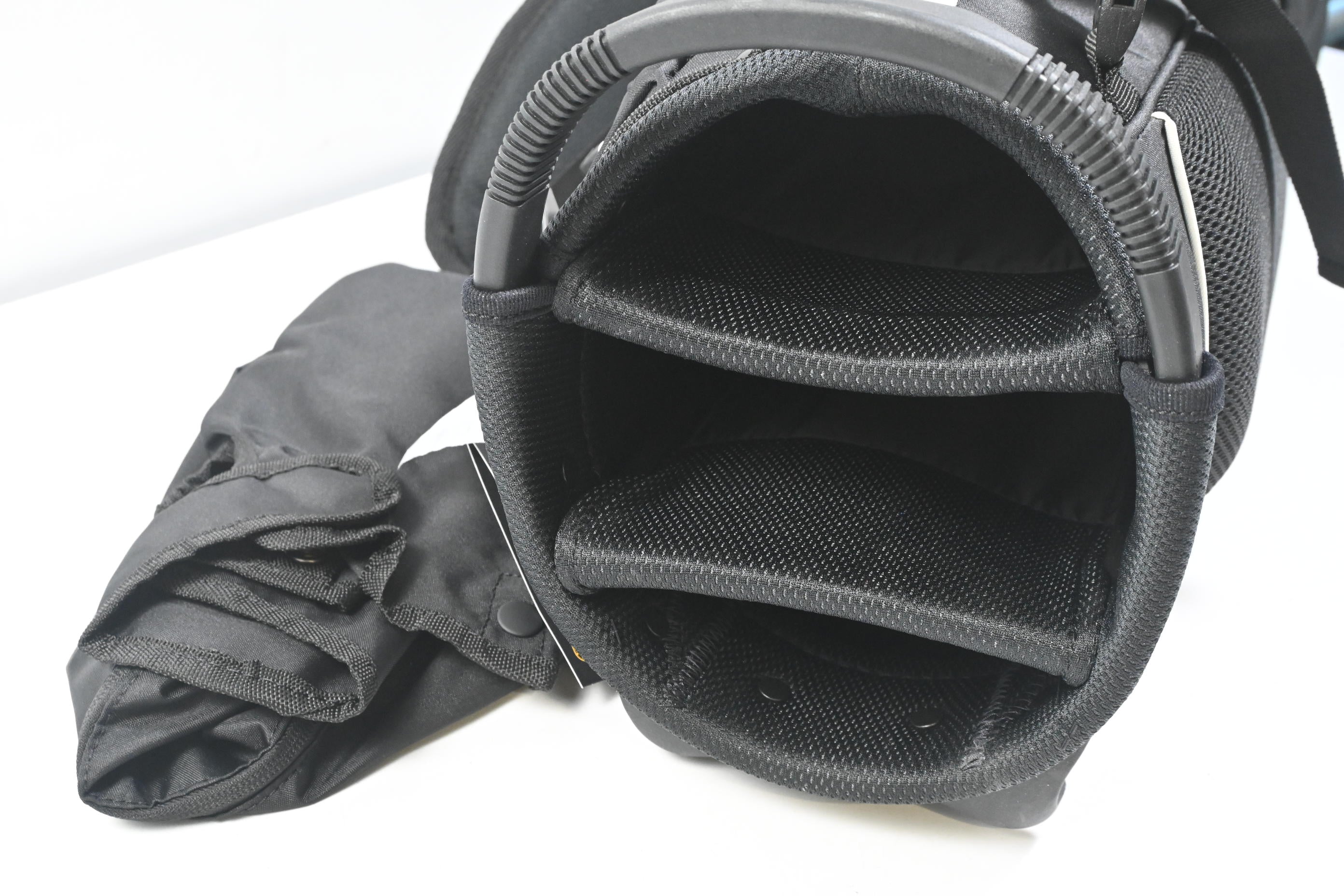 Cobra Ultralight 2 Stand Bag / 3-Way Divider / Black, White