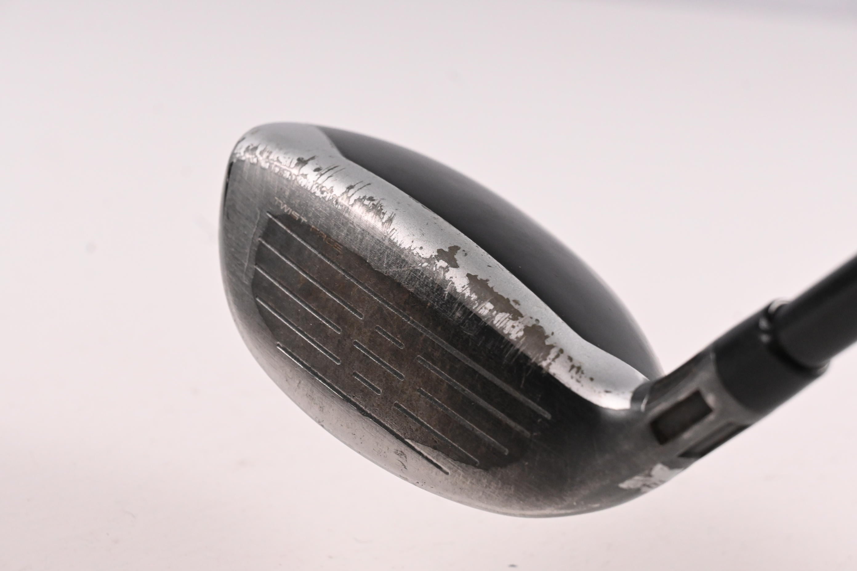 Taylormade M6 #4 Hybrid / 22 Degree / Regular Flex Fujikura Atmos Orange 6