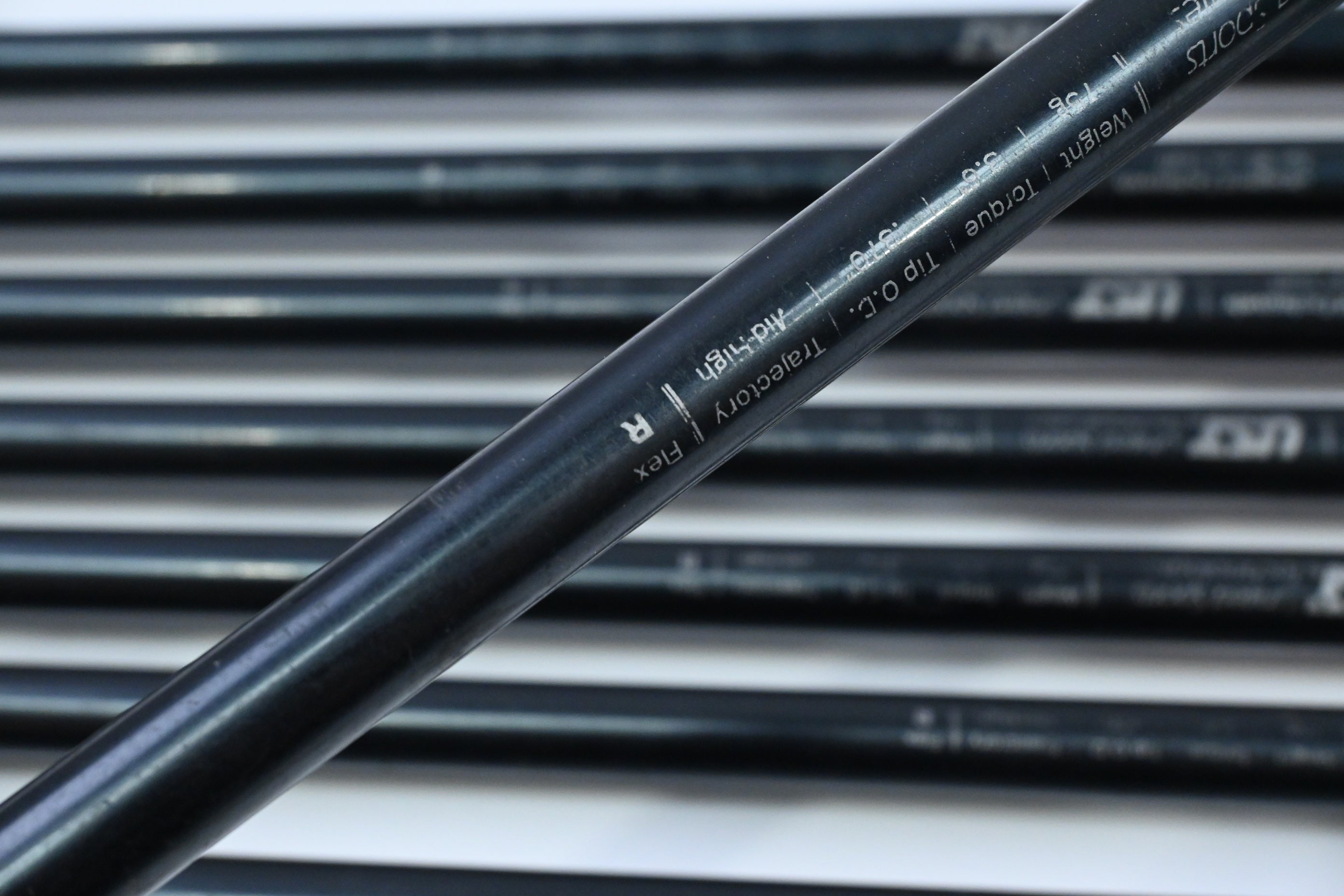 Wilson Di6 Irons / 4-PW+SW / Regular Flex UST Nanotech 75 Shafts