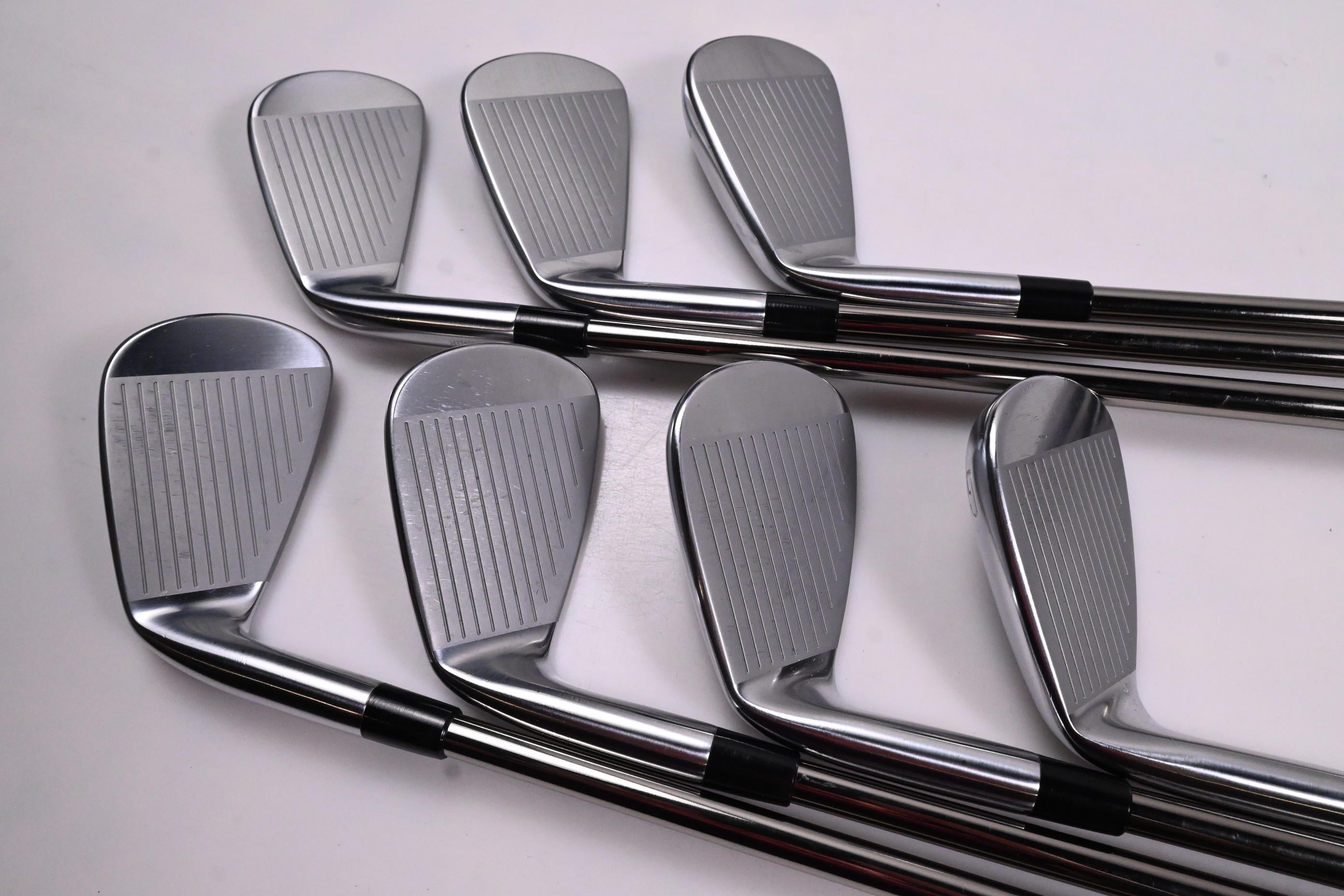 Mizuno Pro 245 Irons / 5-PW+GW / Senior Flex UST Recoil ESX 460 Shafts