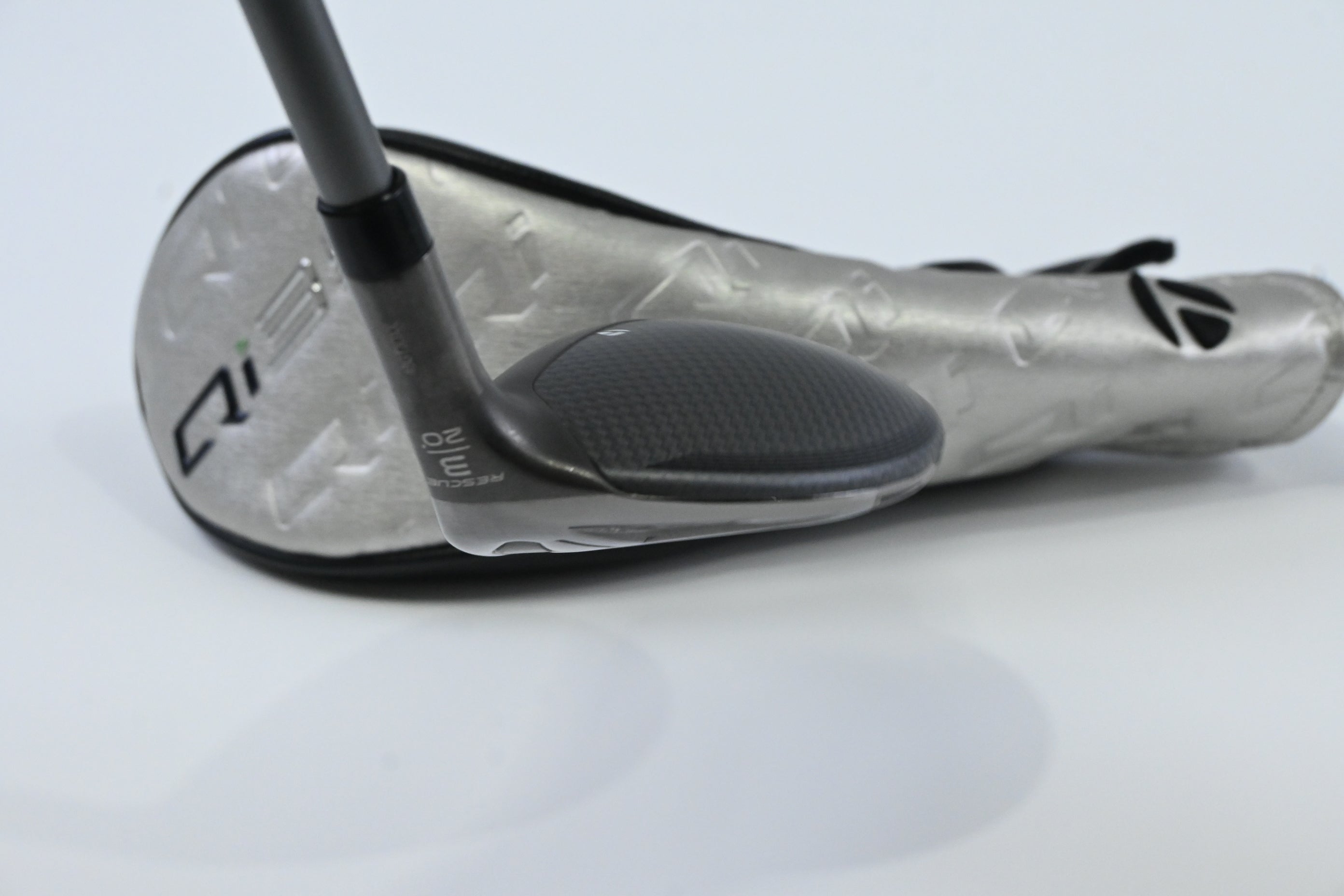 Taylormade Qi35 Max #3 Hybrid / 20 Degree / Stiff Flex Fujikura AirSpeeder 60