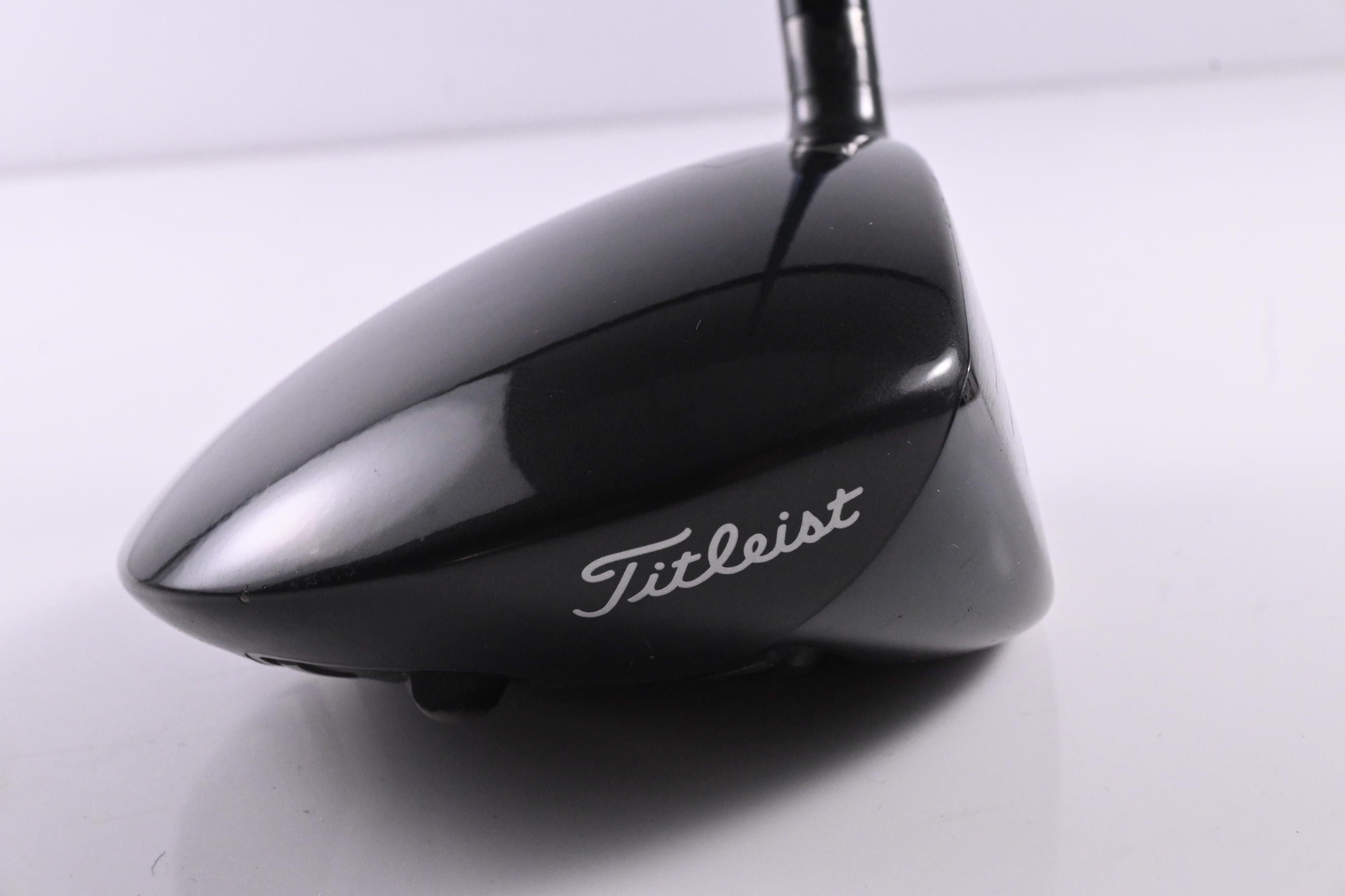 Titleist 917 D2 Driver / 9.5 Degree / Stiff Flex Diamana Kai`li 65 Shaft