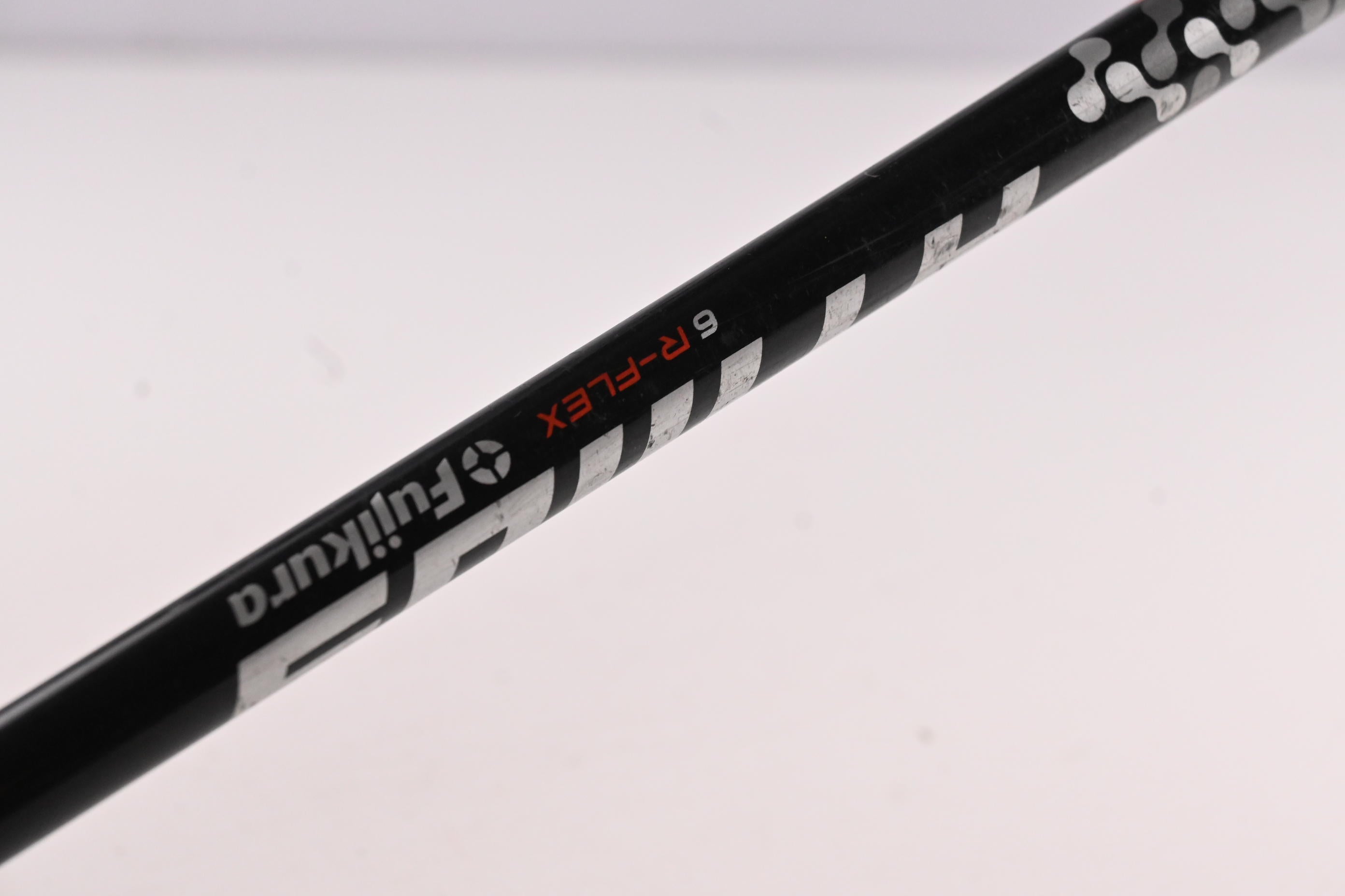 Taylormade M6 #4 Hybrid / 22 Degree / Regular Flex Fujikura Atmos Orange 6