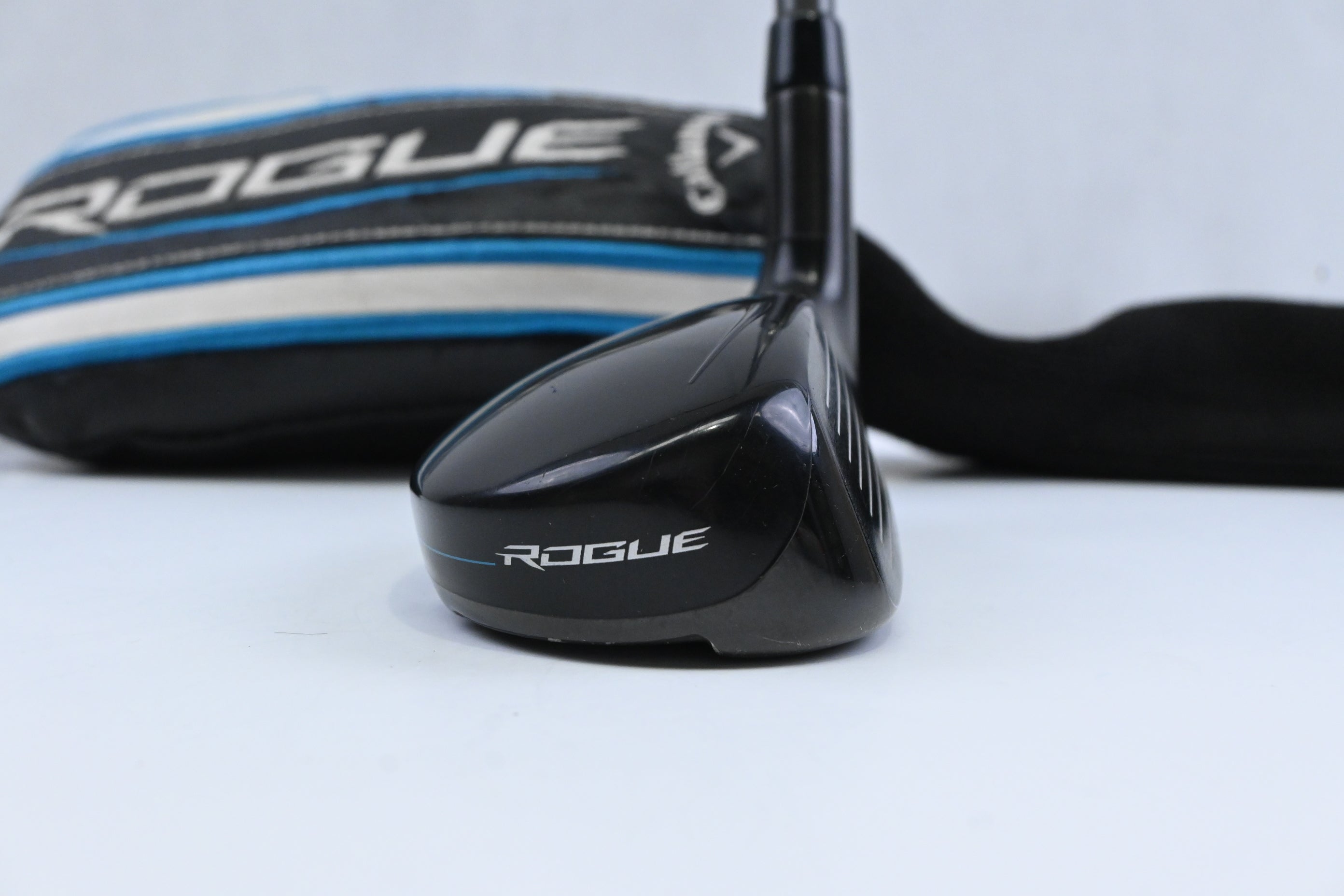 Callaway Rogue #4 Hybrid / 21 Degree / Regular Flex Aldila Synergy 60 Shaft
