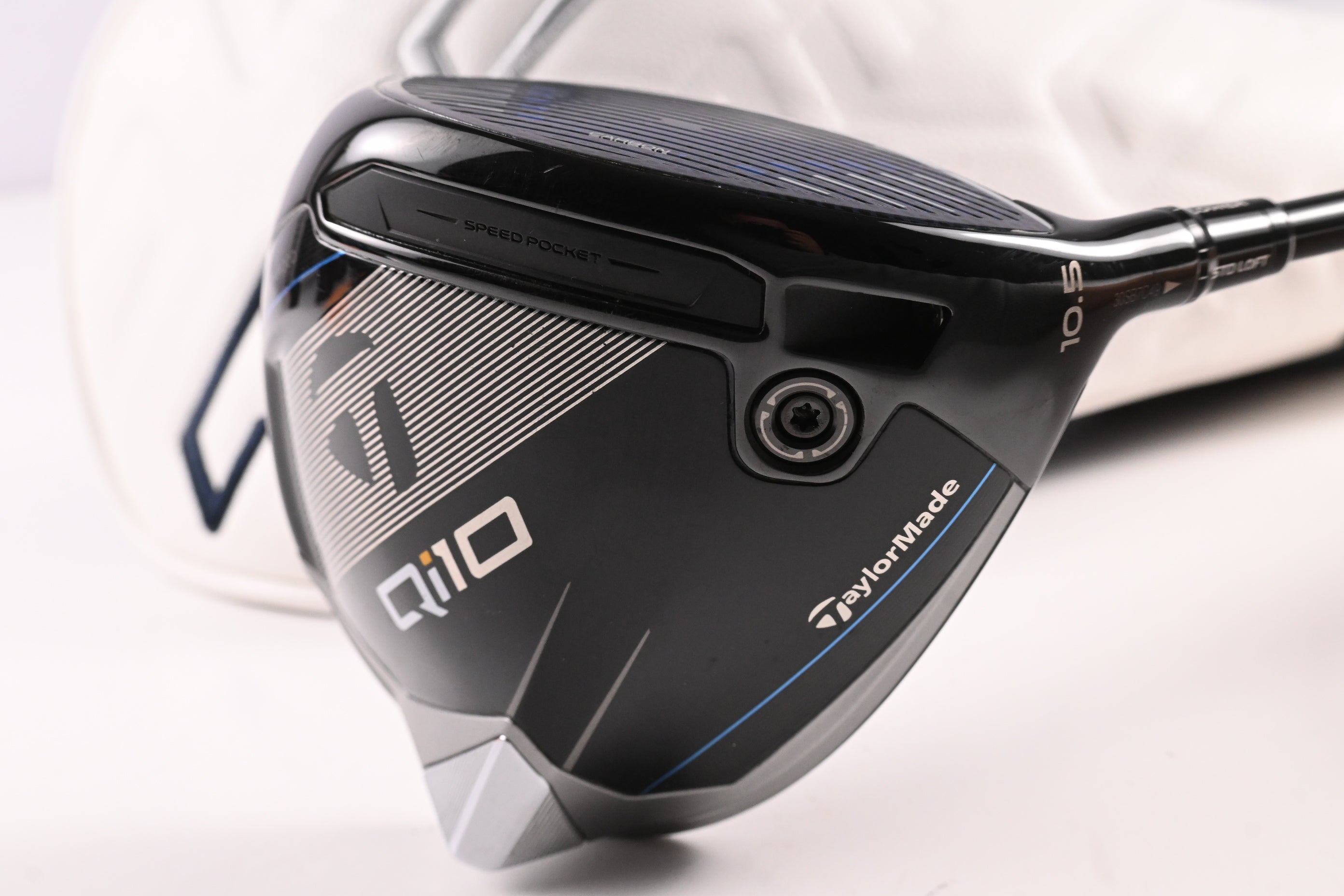 Taylormade Qi10 Driver / 10.5 Degree / Senior Flex Fujikura Ventus TR Blue 5