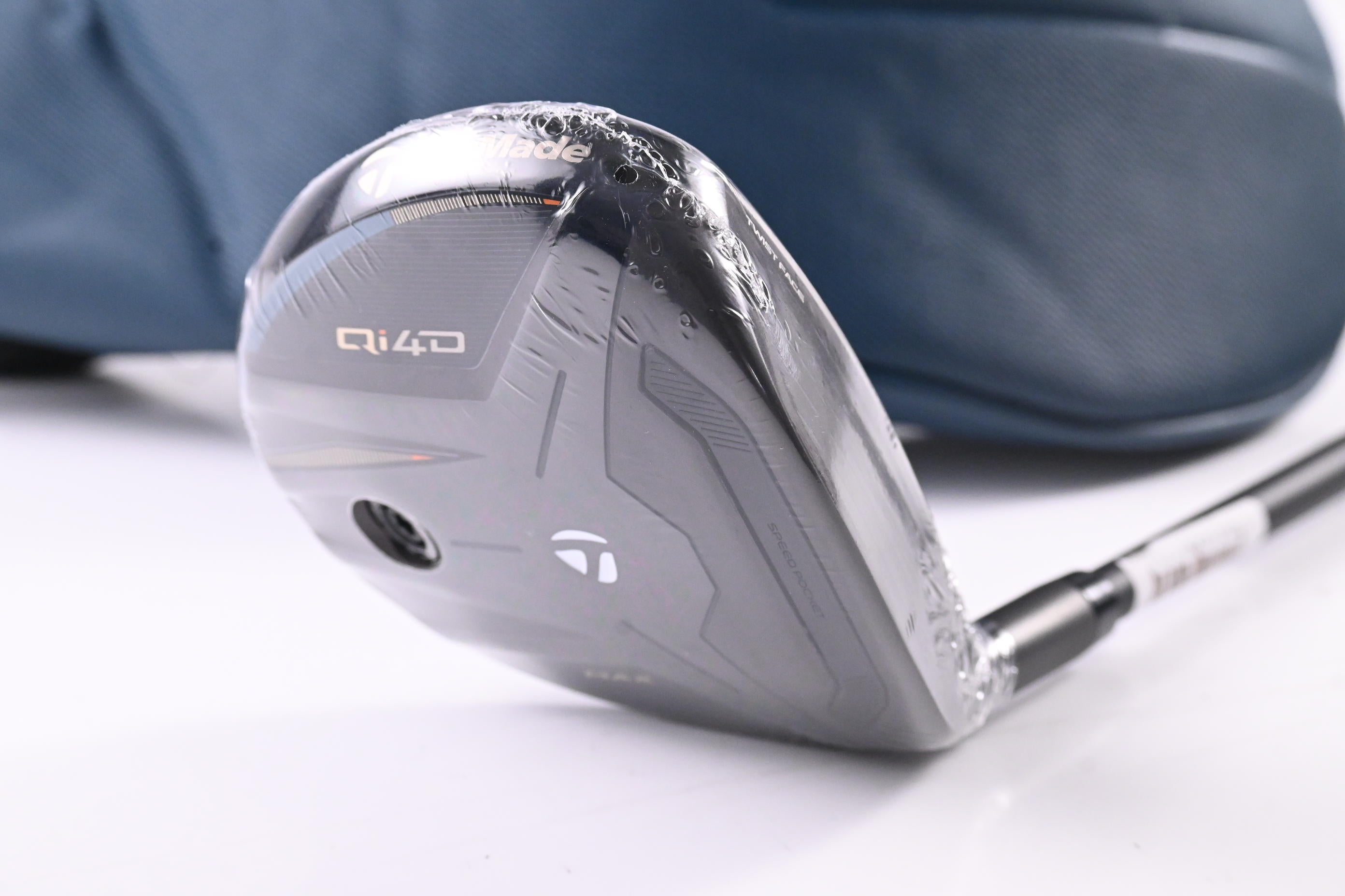 Taylormade Qi4D Max #7 Wood / 21 Degree / Regular Flex REAX 55 Shaft