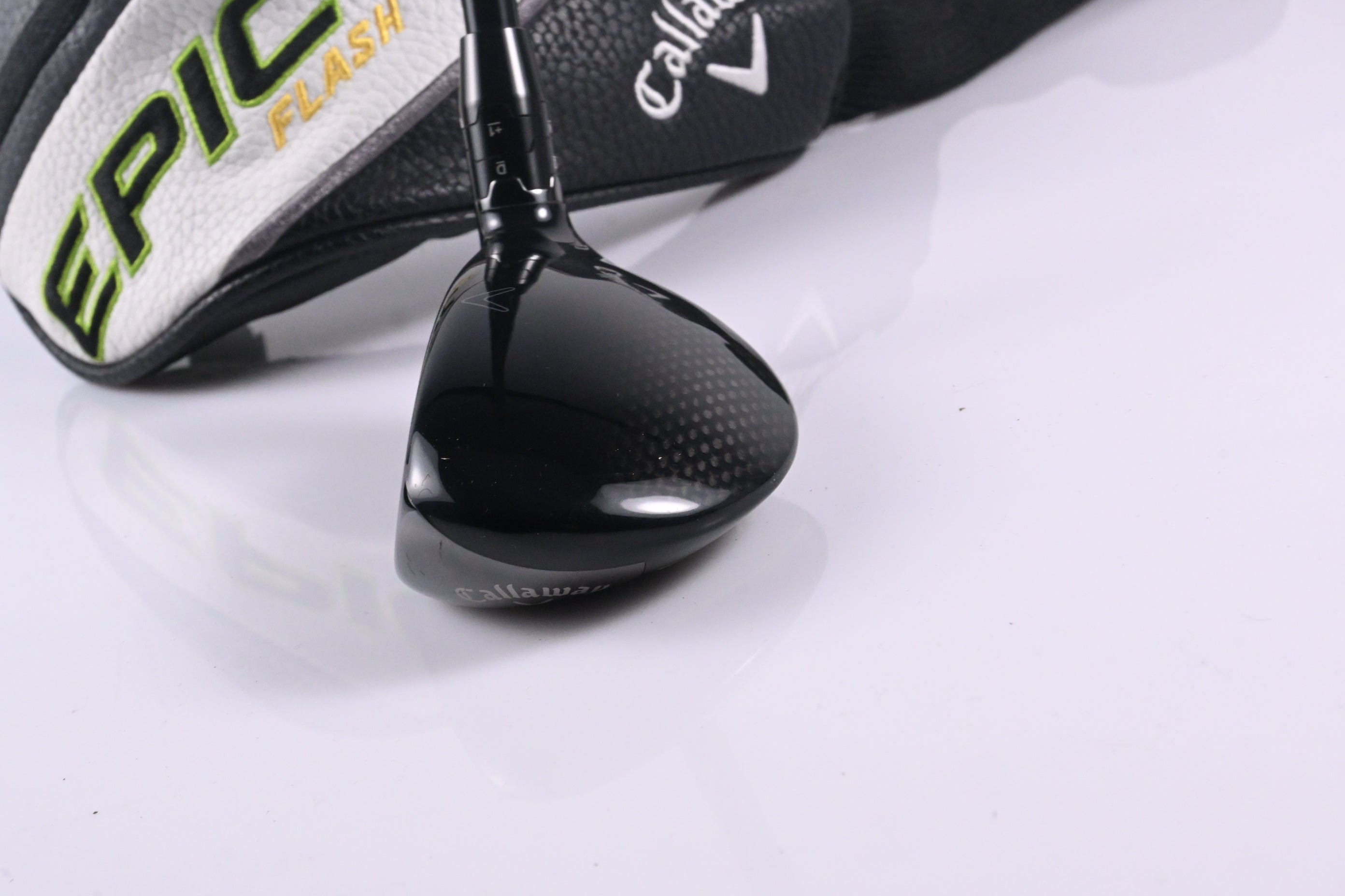 Left Hand Callaway Epic Flash #4 Hybrid / 21 Degree / Regular Flex Tensei White
