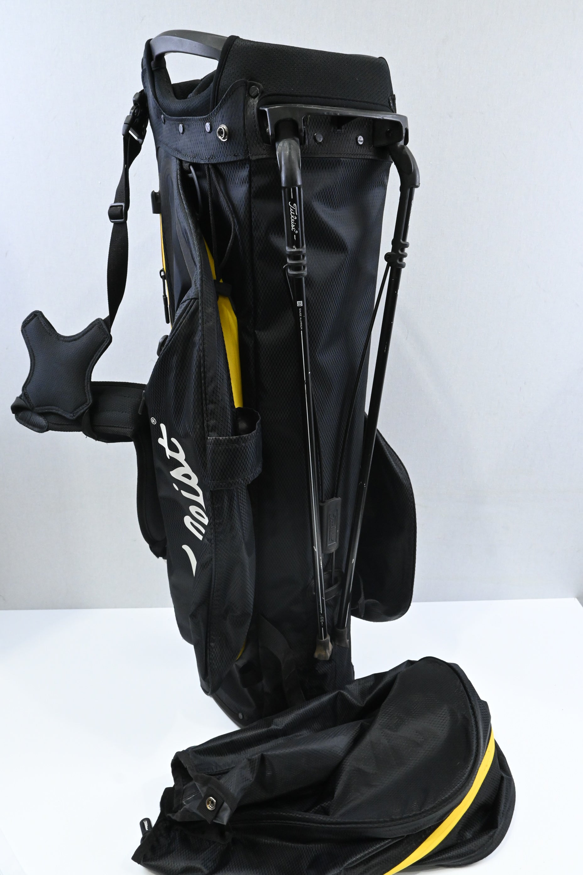 Titleist StaDry Stand Bag / 14-Way / Black, Grey, Yellow