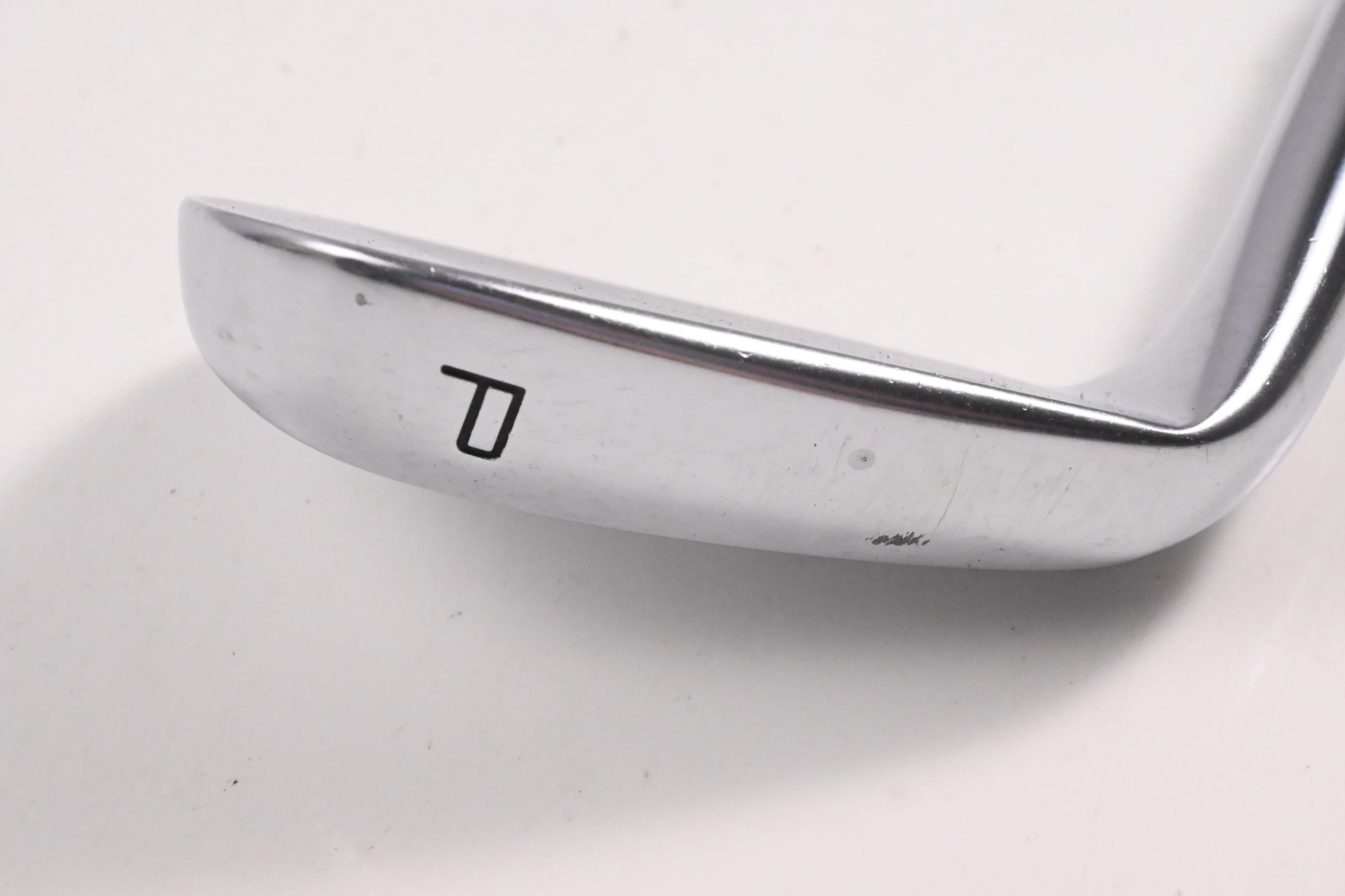 Taylormade P730 Pitching Wedge / 47 Degree / Stiff Flex Dynamic Gold SL S300