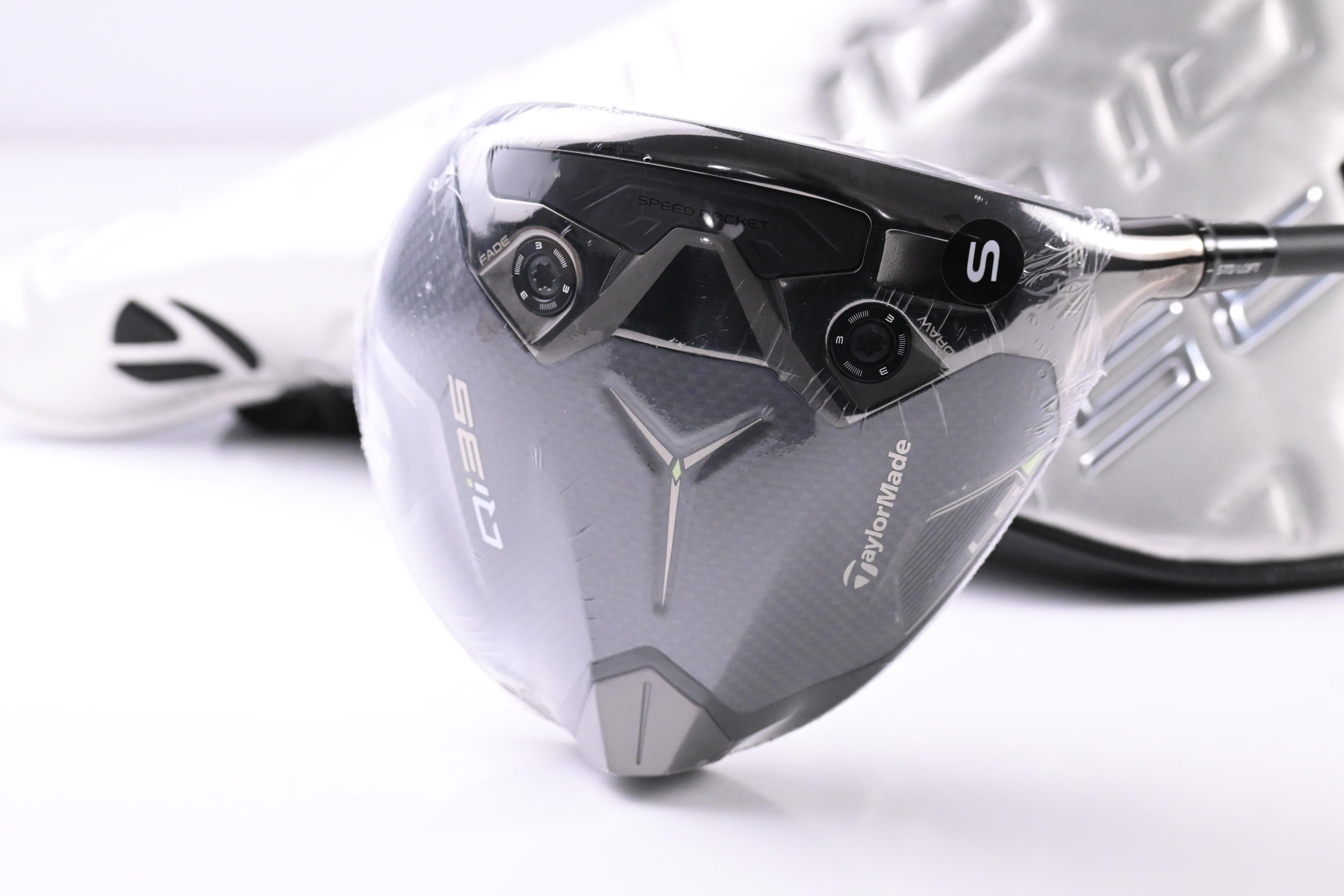 Taylormade Qi35 LS Driver / 10.5 Degree / Stiff Flex Kai'li Dark Waves CB 60