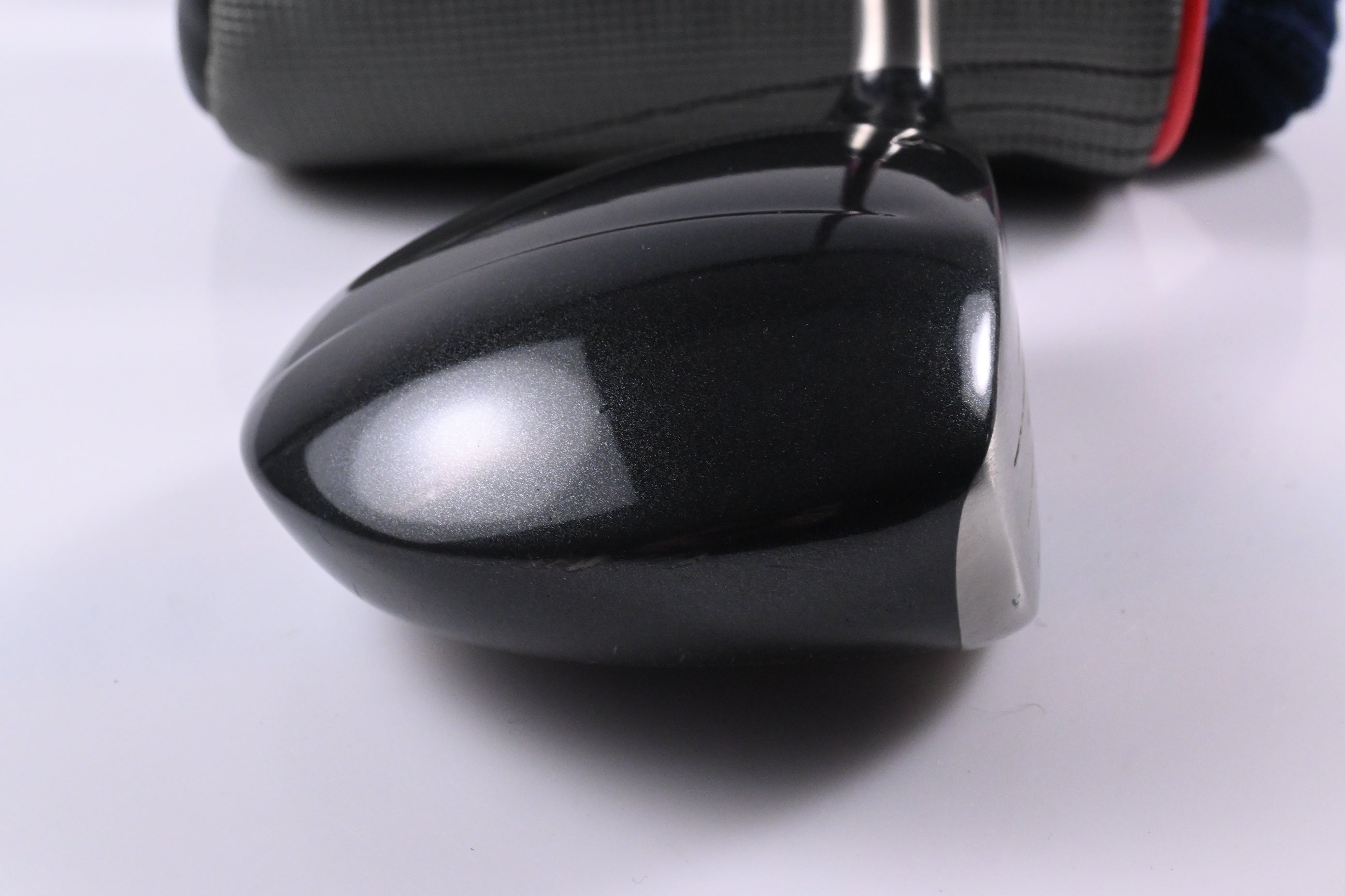 Taylormade 320 Ti Driver / 8.5 Degree / X-Flex Grafalloy ProLite 35 Shaft